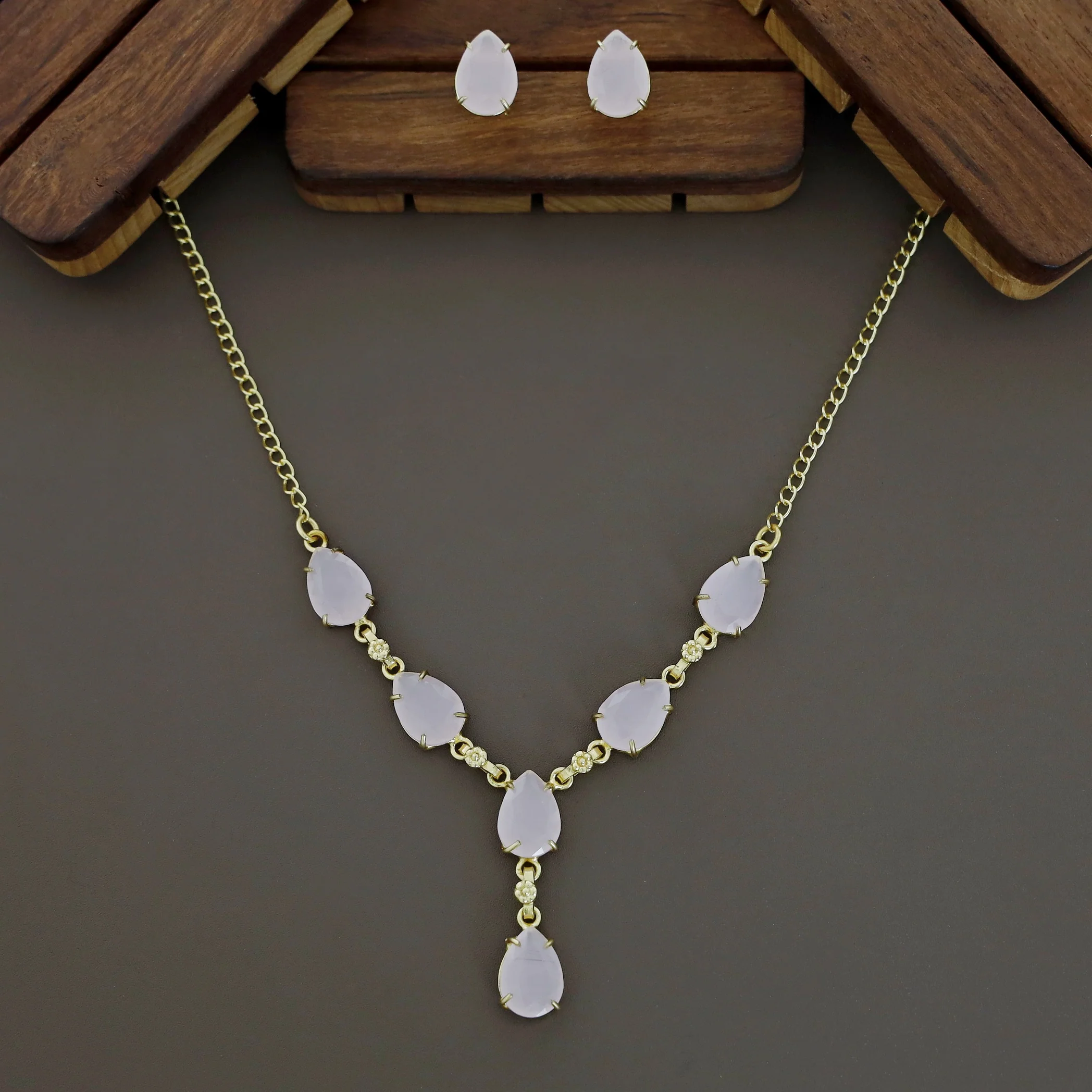 Adalia Glossy Stone Neckpiece with Stud - Image 3