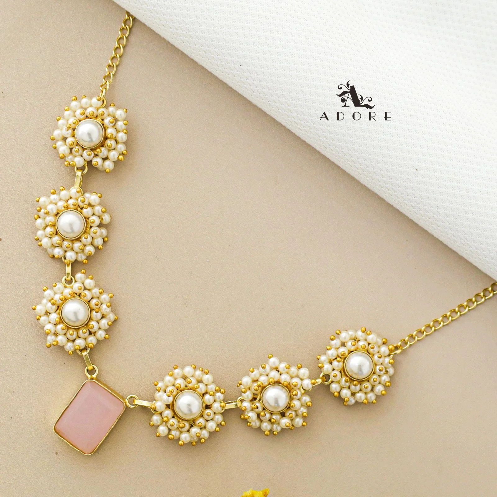 Adelita Glossy Rectangle Cluster Pearl Short Neckpiece / Choker - Image 8