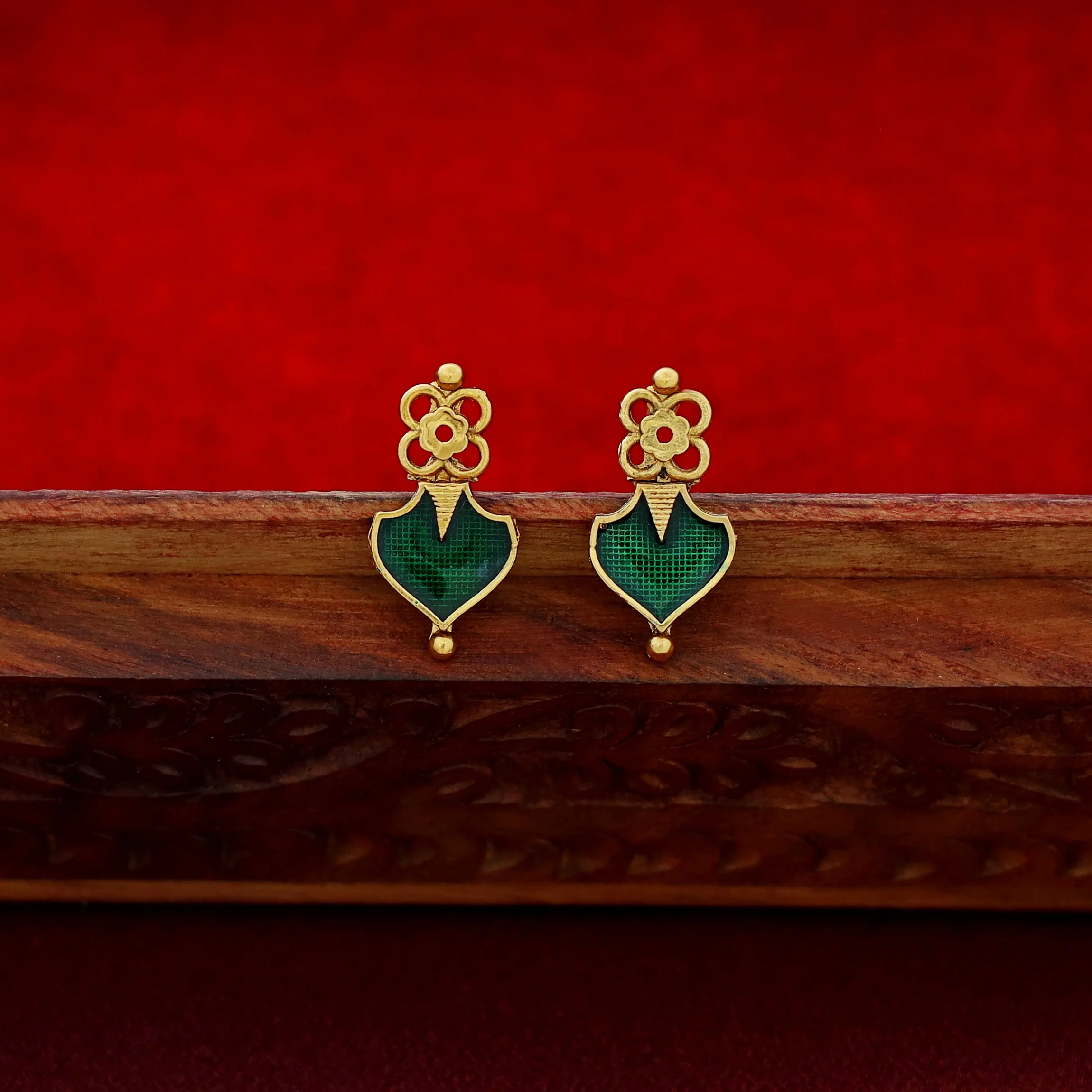 Aditha 5 Layer Palakka Choker With Earring - Image 6