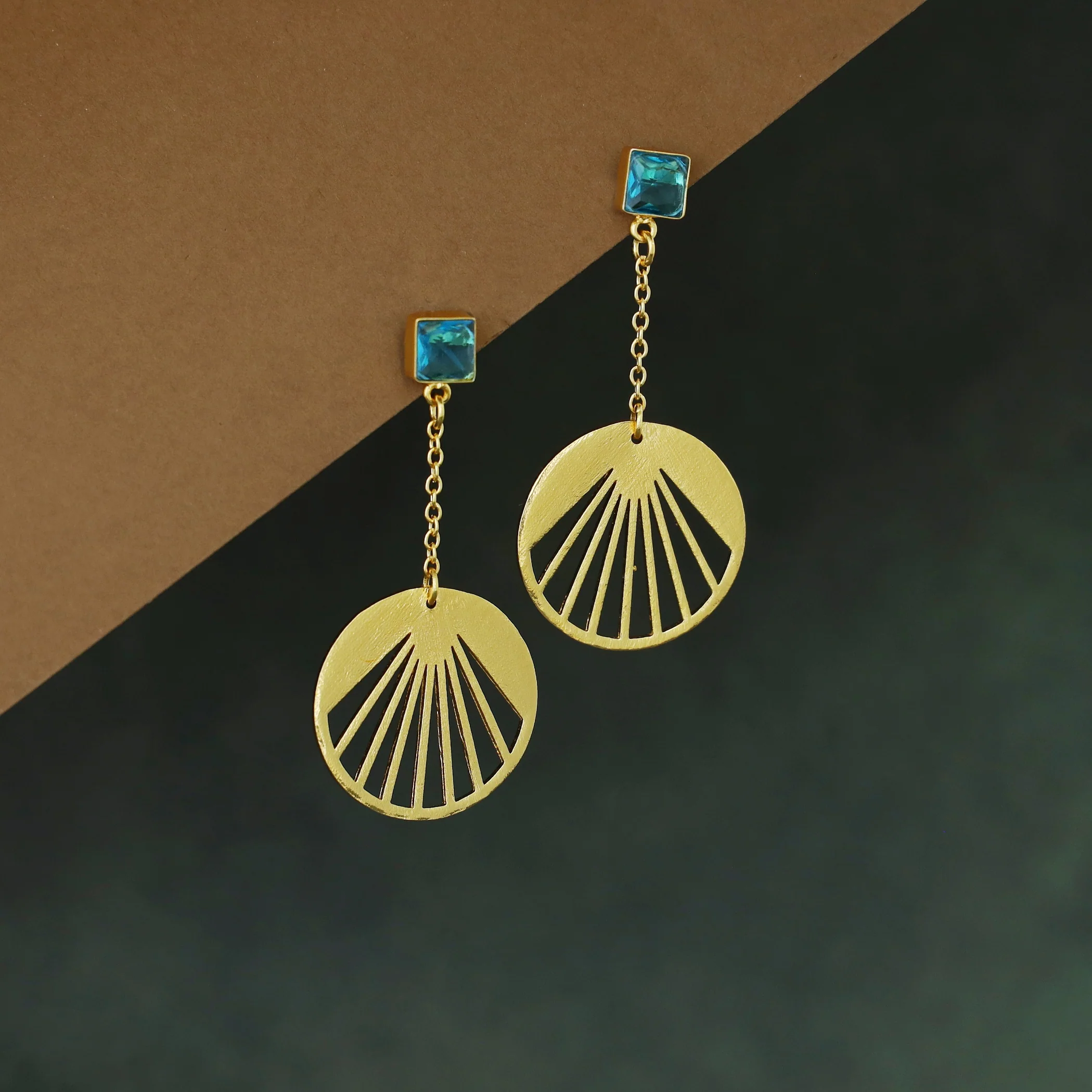 Adley Golden Sunburst Square Glossy Stone Chainy Earring - Image 7