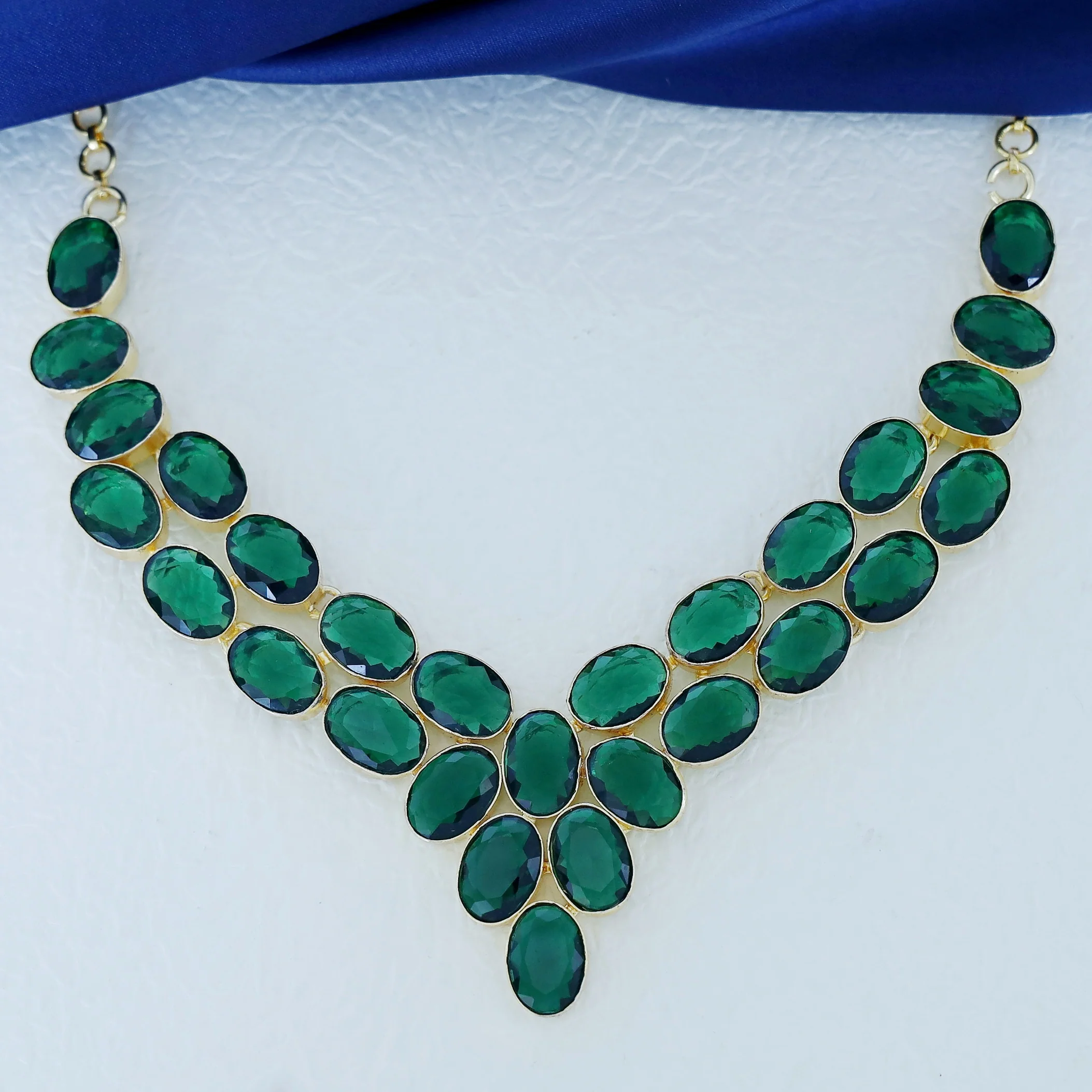 Adore Majestic Neckpiece - Image 2