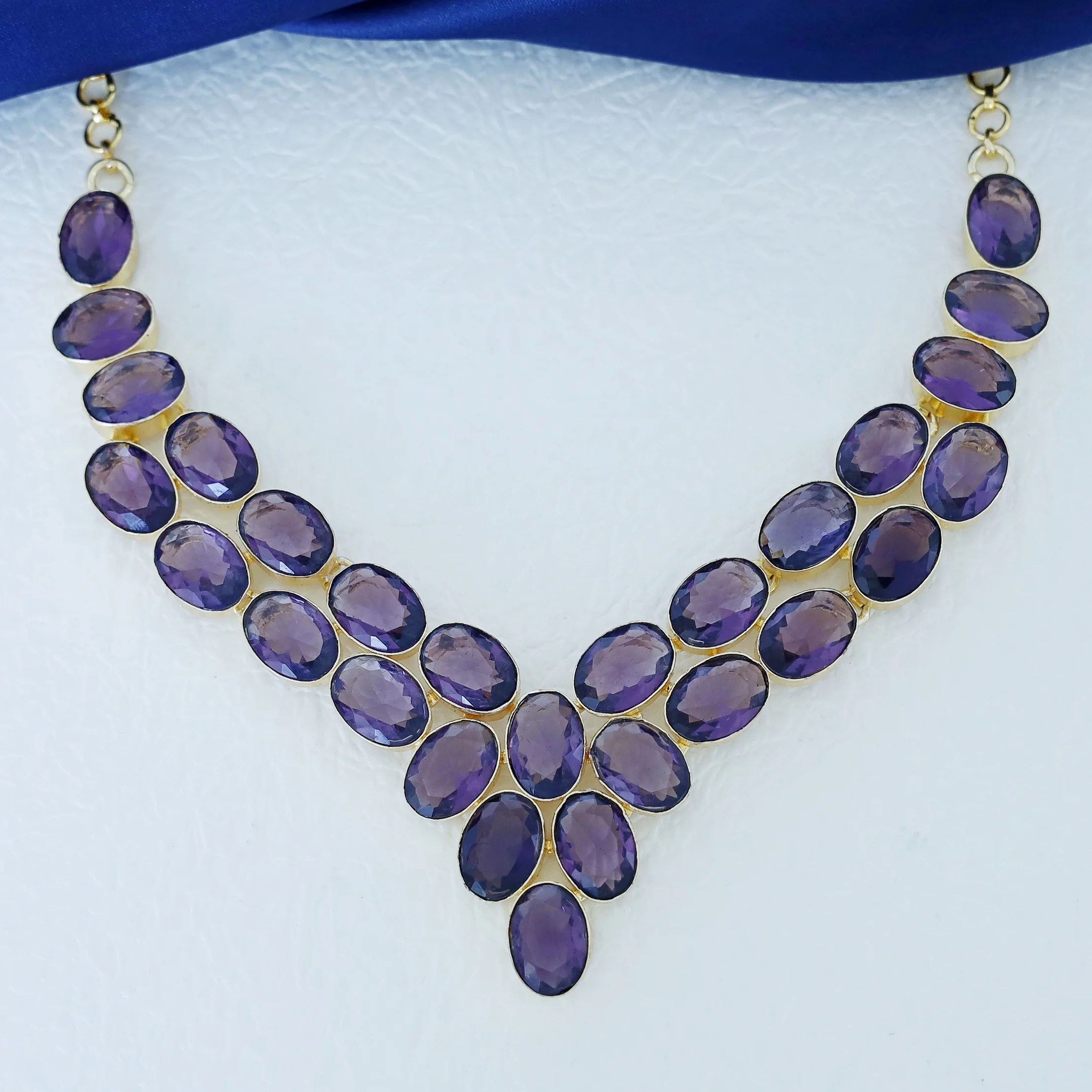 Adore Majestic Neckpiece - Image 6