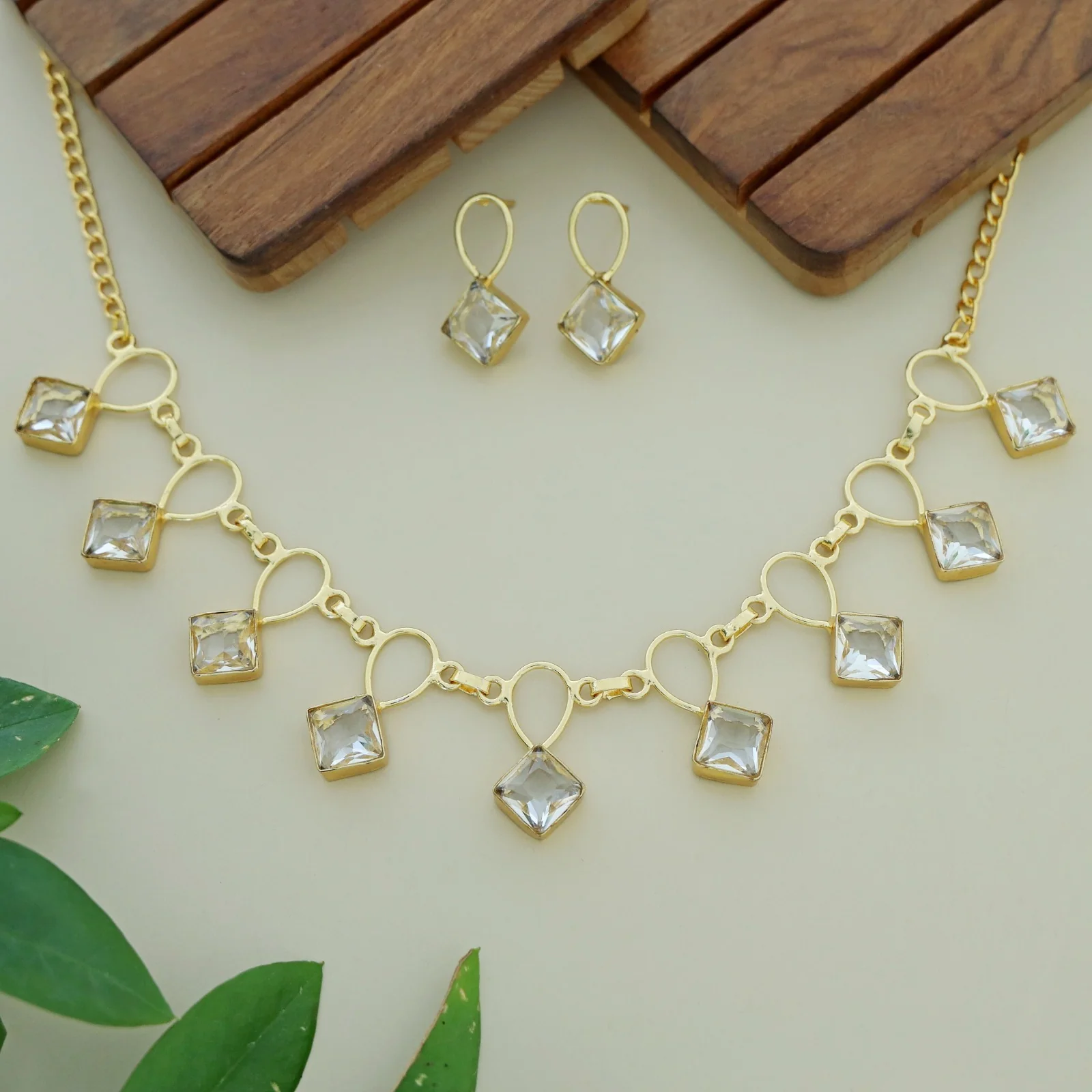 Adorn Diamond Drop Glossy Neckpiece With Earring - Image 4