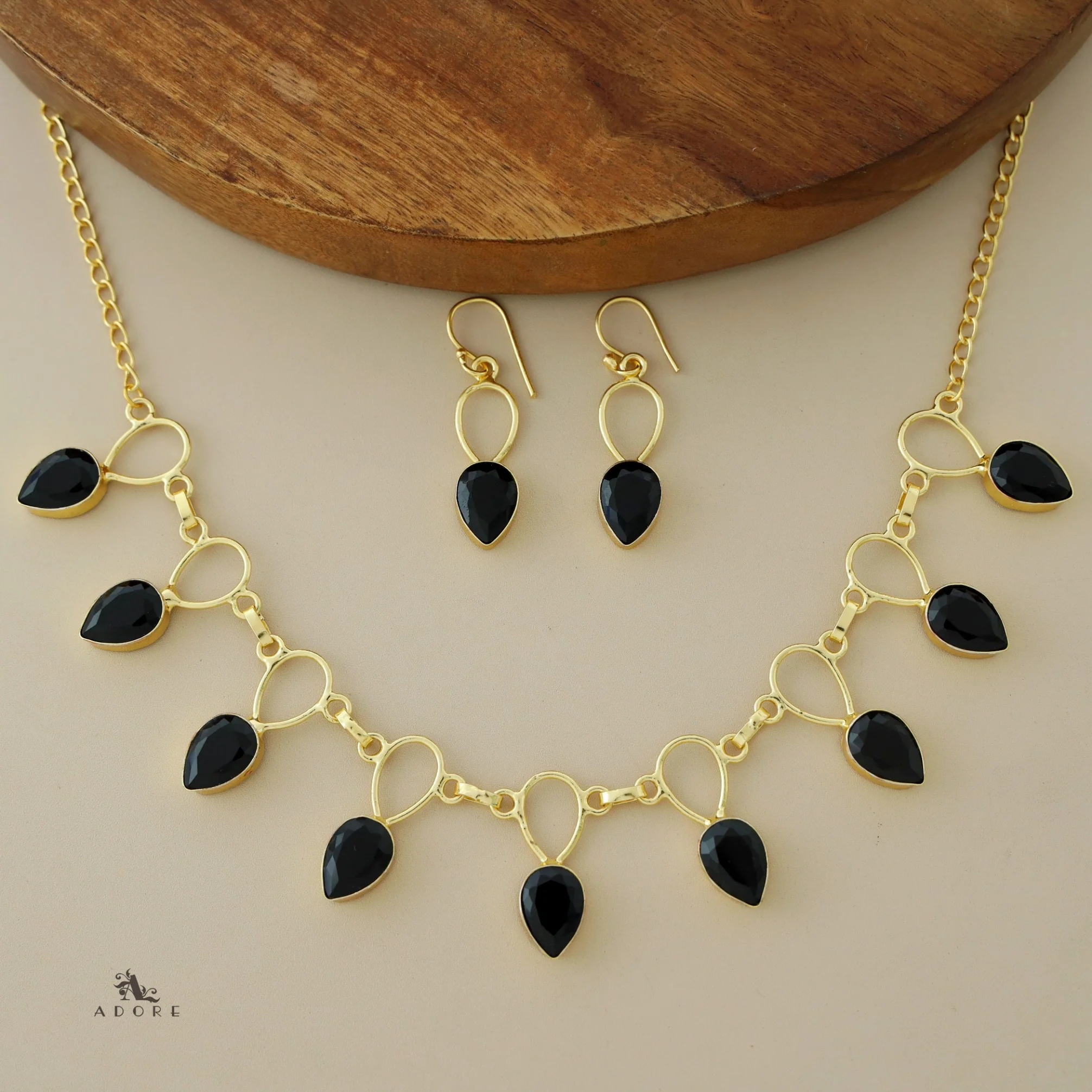 Adorn Drop Glossy Neckpiece With Drop Earrings - Image 17