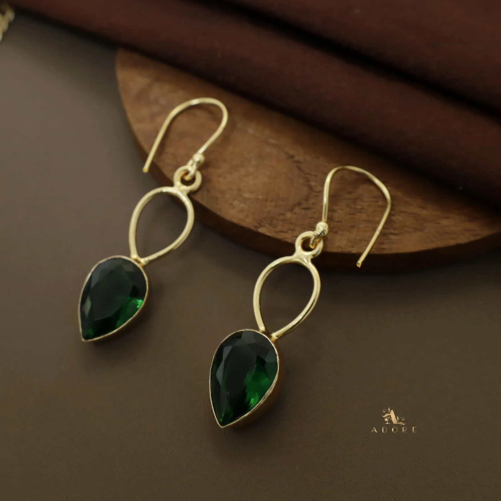 Adorn Drop Glossy Neckpiece With Drop Earrings - Image 8