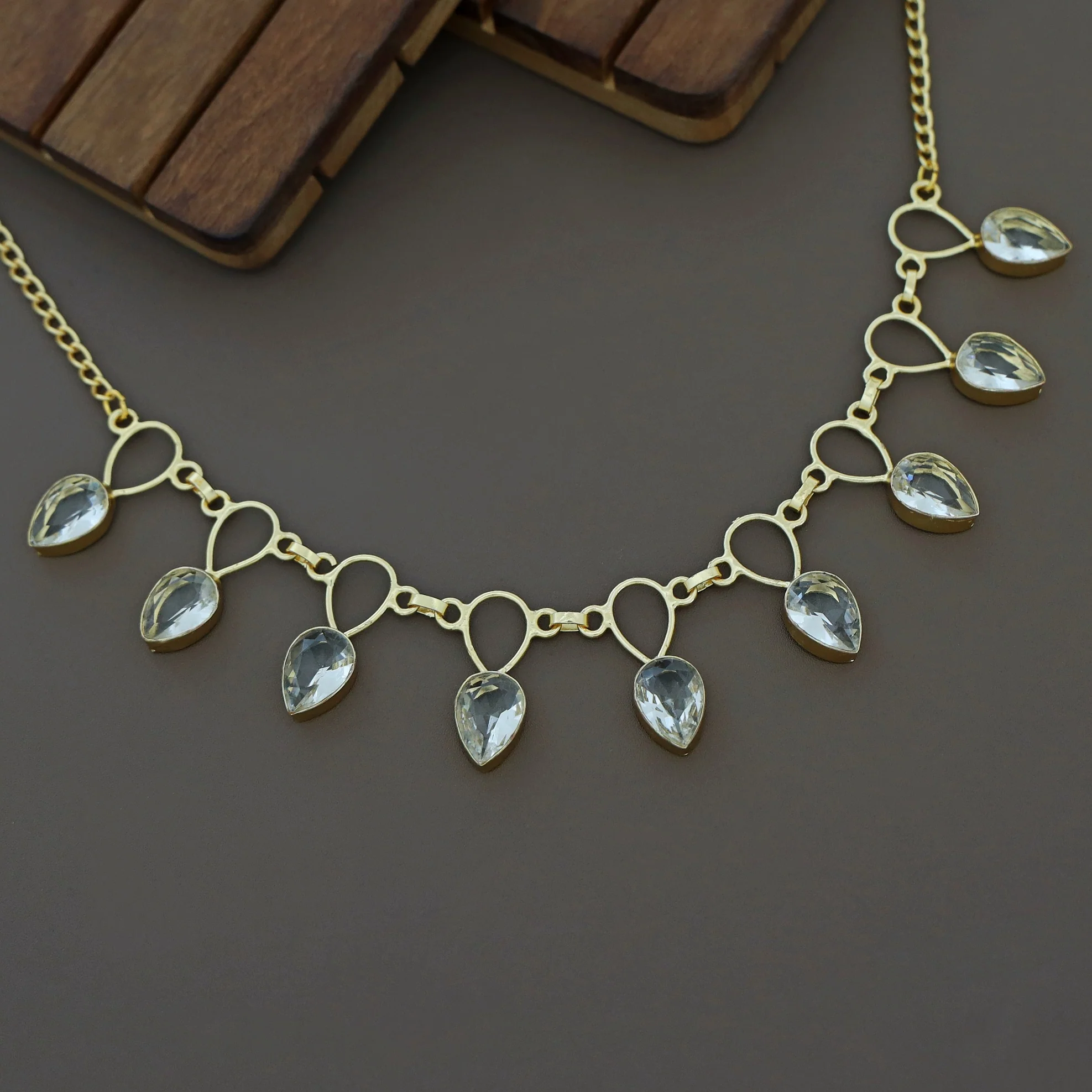 Adorn Neckpiece - Image 7