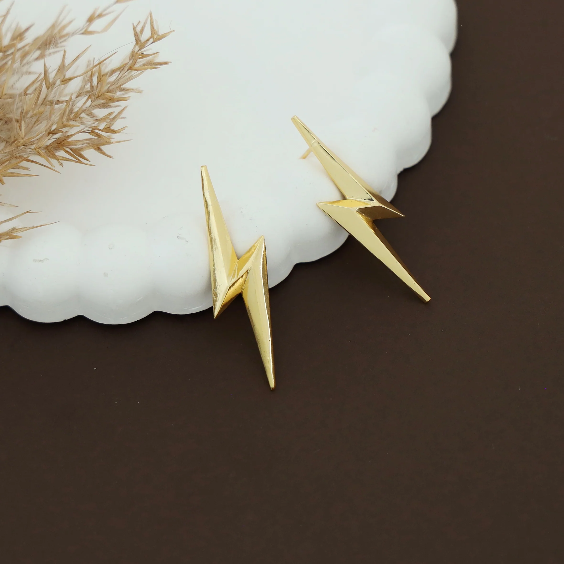 Adria Golden Zig Zag Earring - Image 2