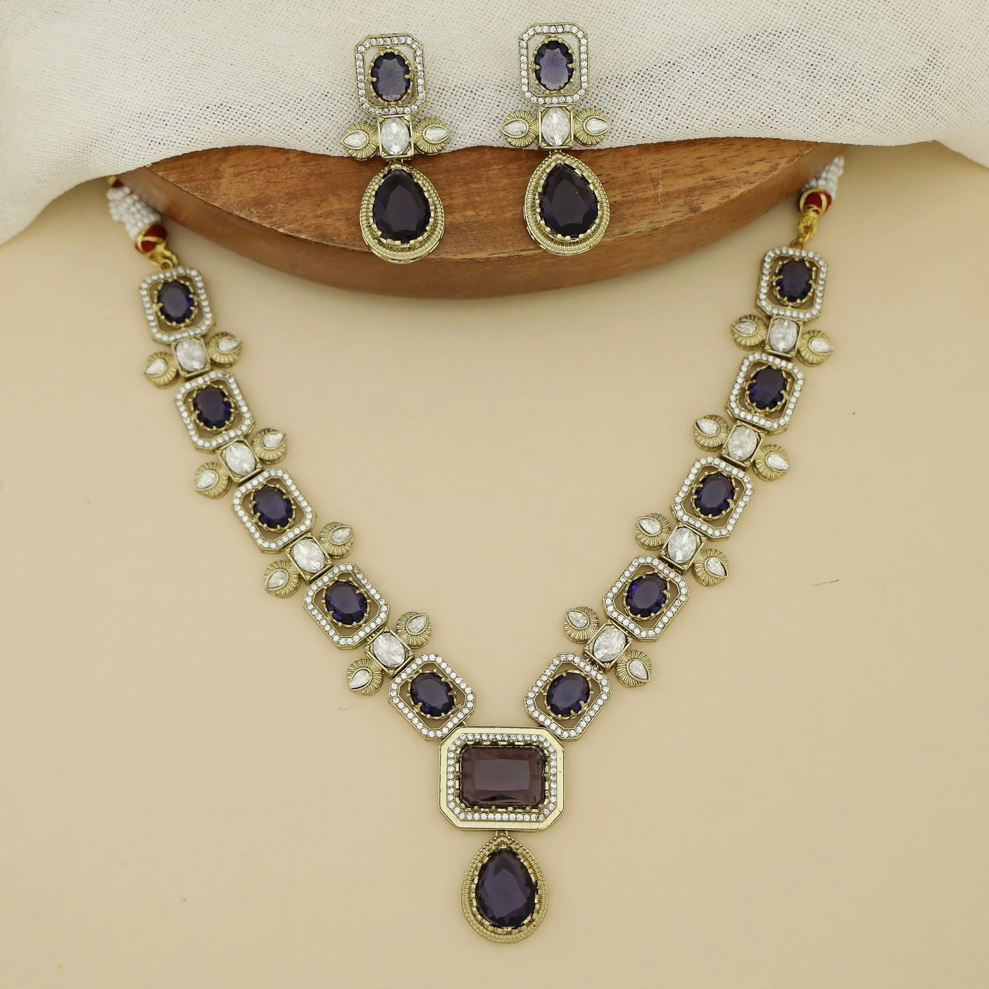 Adrisha AD Stone Glossy Short Neckpiece With Earring - Image 4