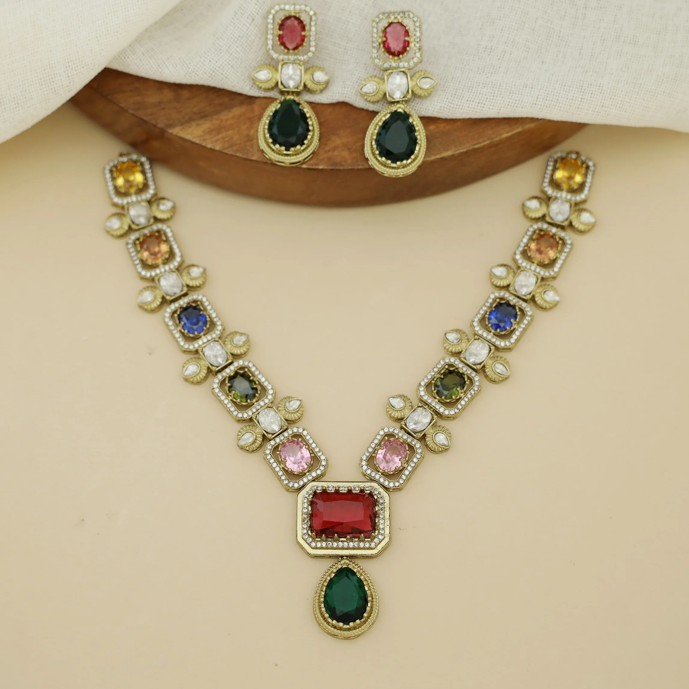Adrisha AD Stone Glossy Short Neckpiece With Earring - Image 6