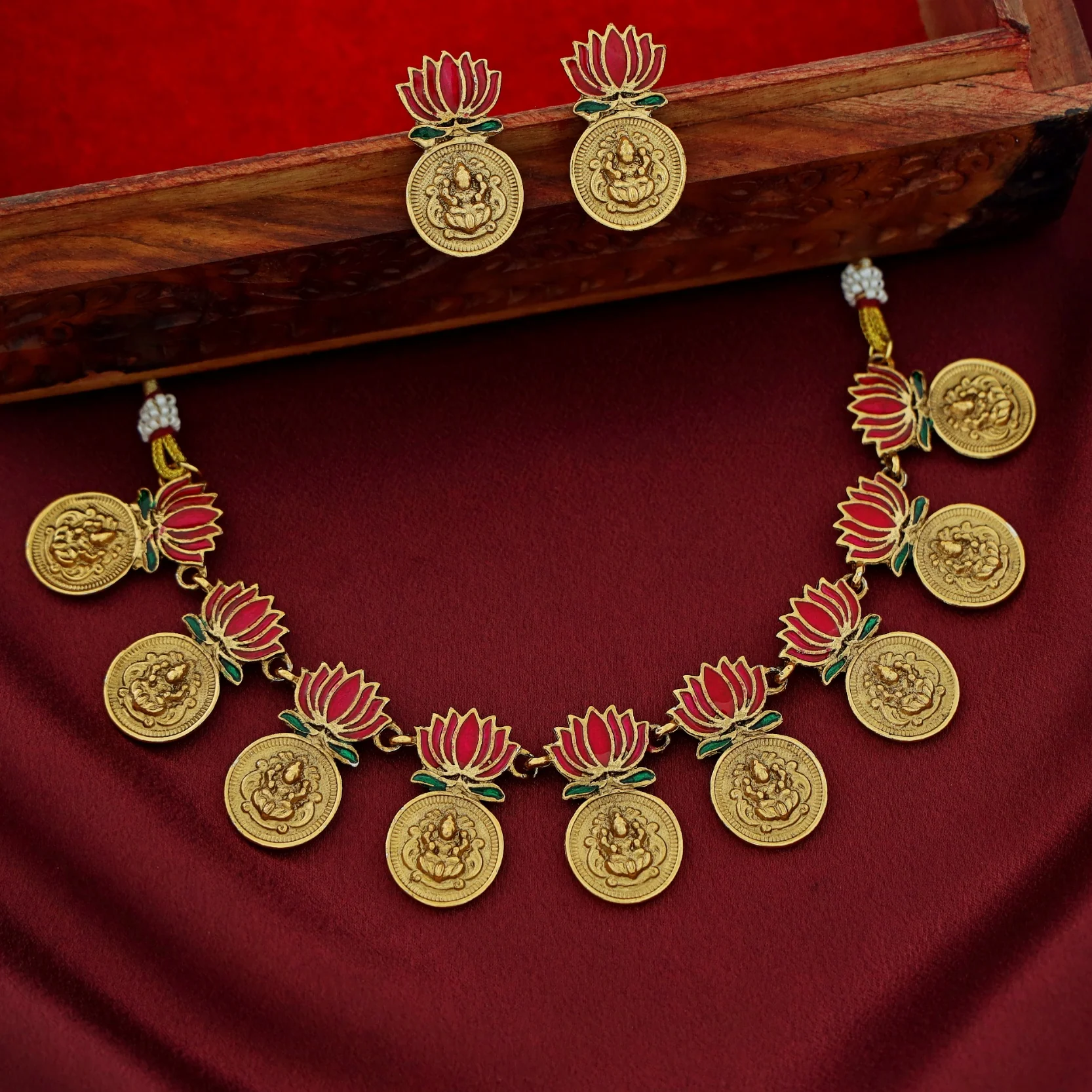 Advaita Kashi Enamel Lotus Neckpiece With Earring - Image 3