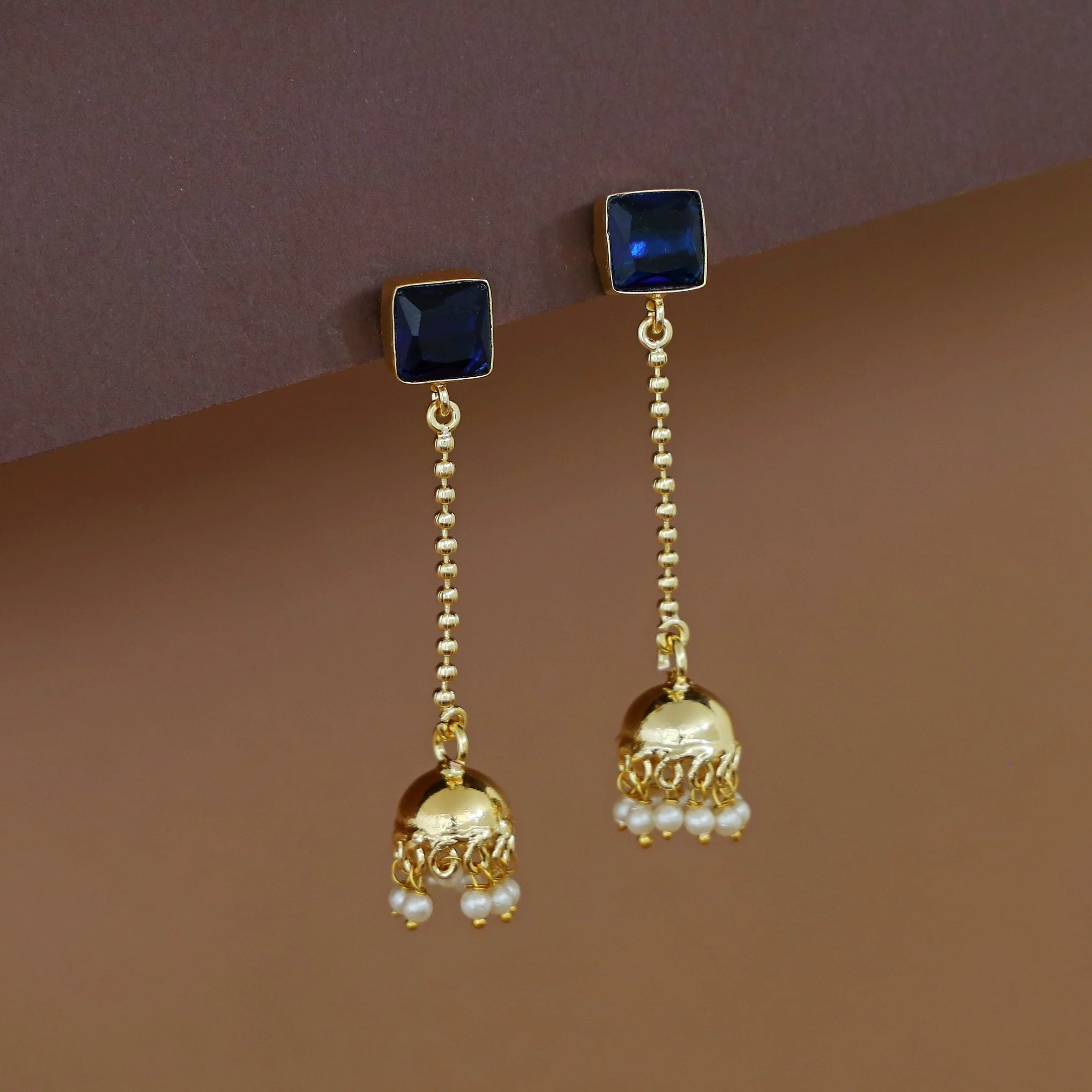 Advika Square Glossy Stone Pearl Earring - Image 4