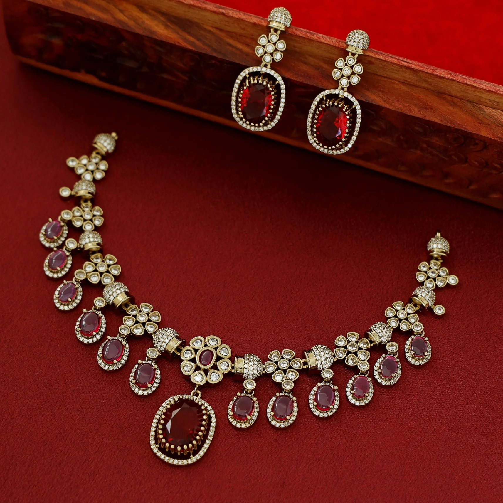 Advitha Glossy Floral AD Stone Neckpiece With Earring - Image 9