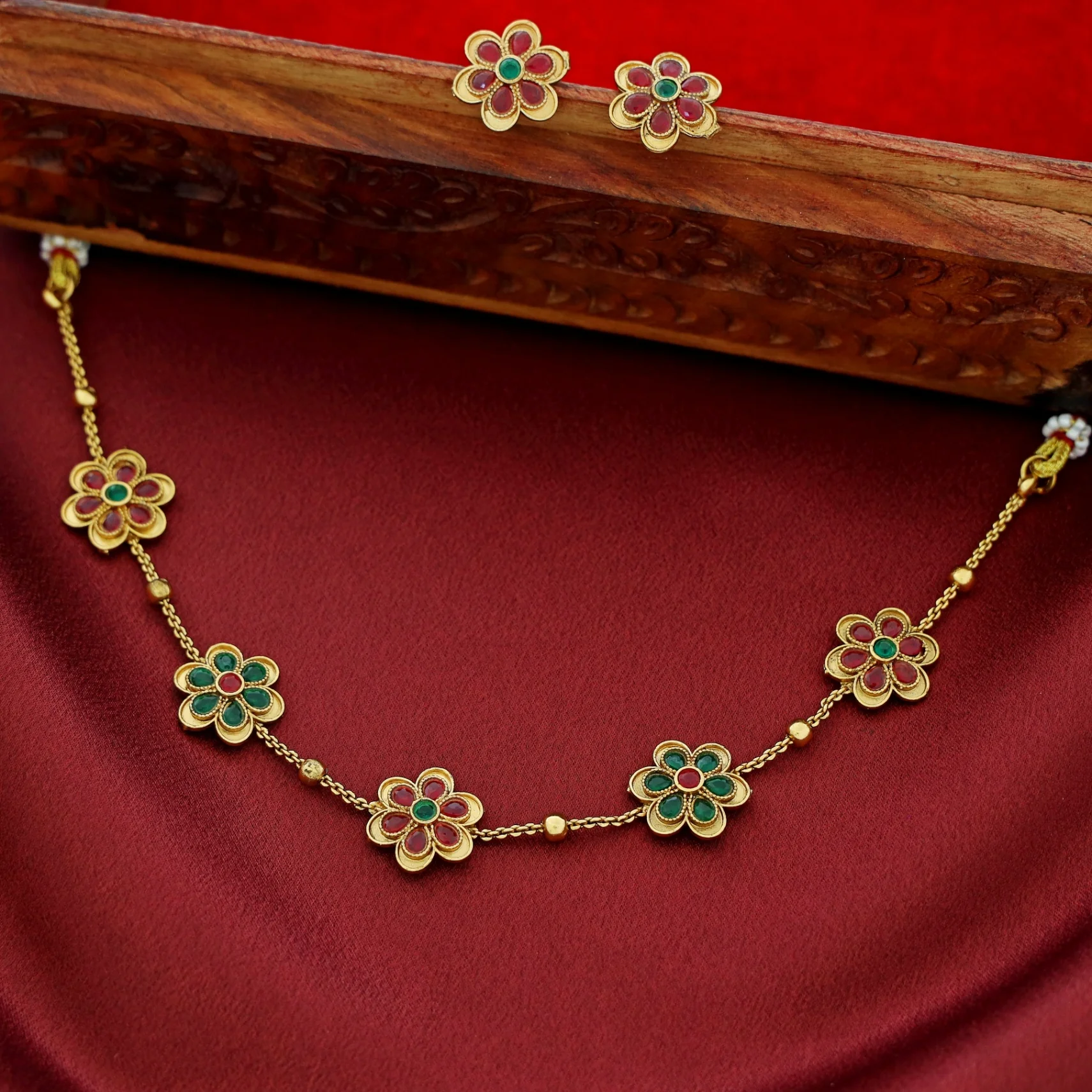 Adwita 5 Flower Golden Ball Choker With Earring - Image 10