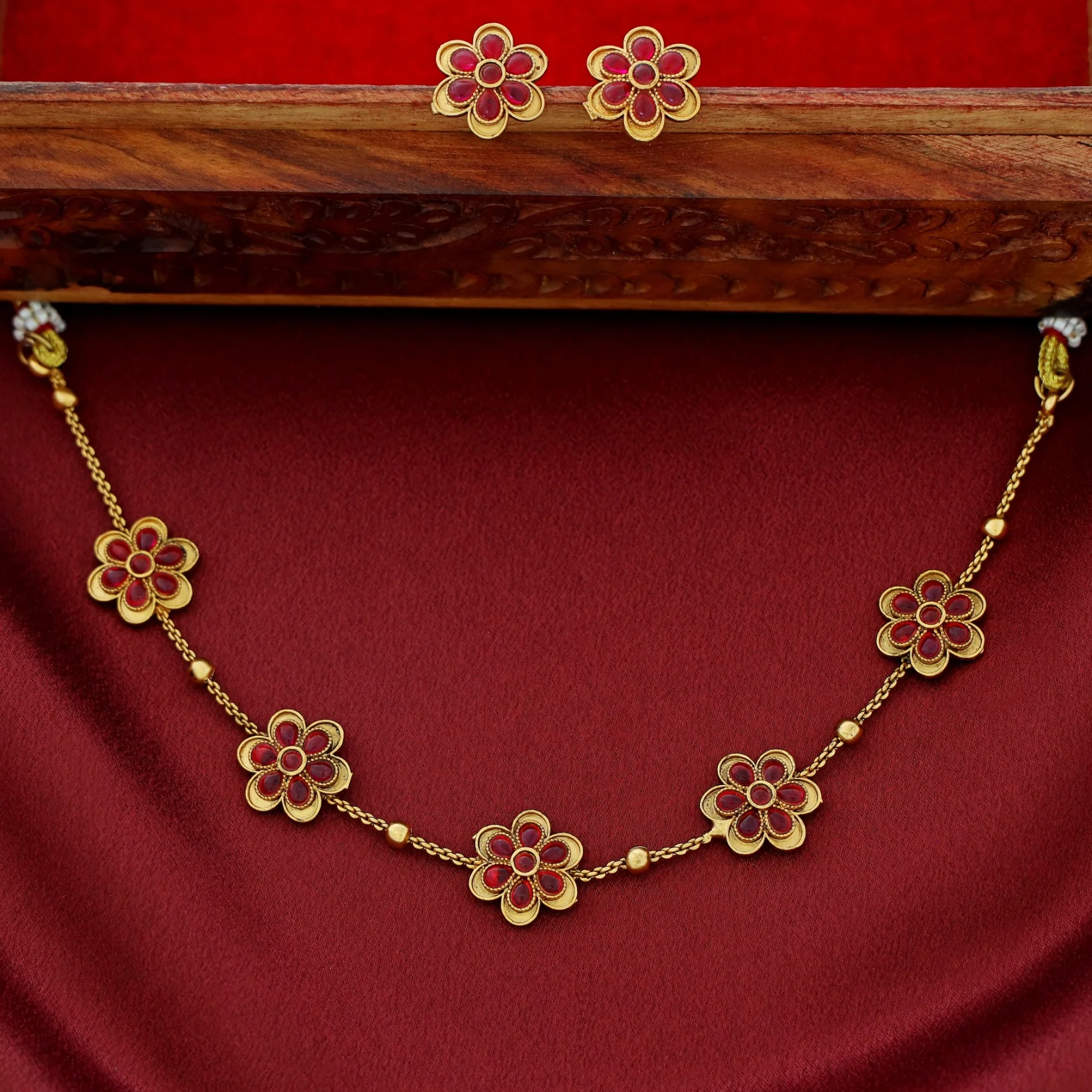 Adwita 5 Flower Golden Ball Choker With Earring - Image 4