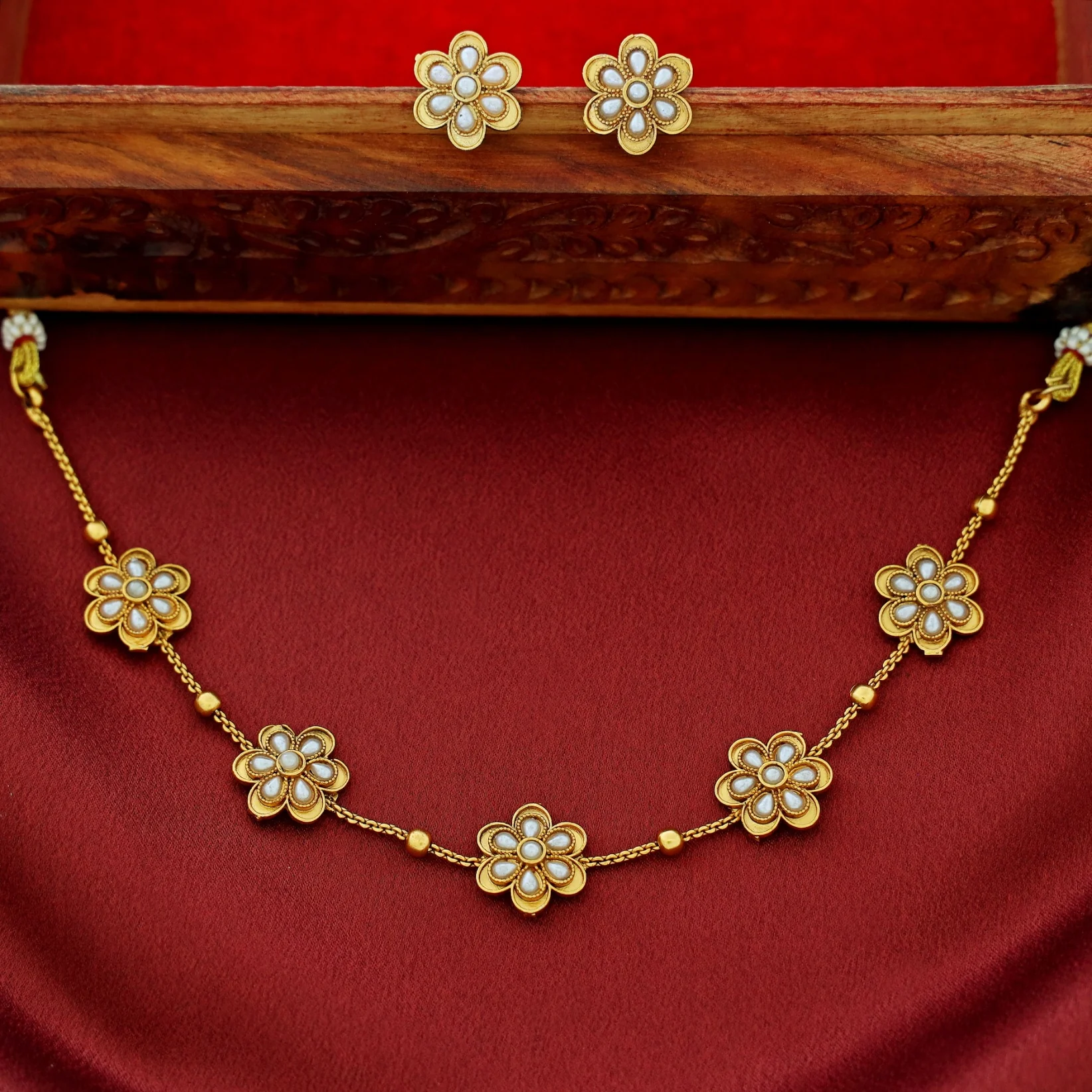 Adwita 5 Flower Golden Ball Choker With Earring - Image 6