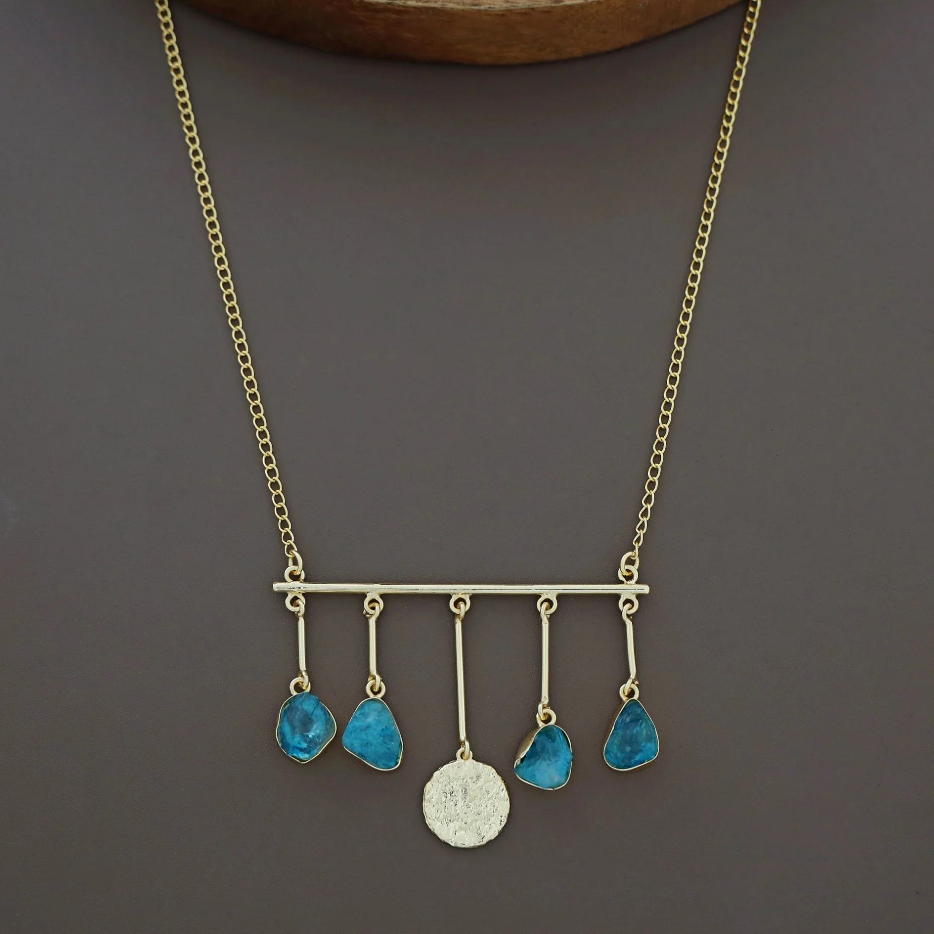 Aeliana Golden Hammered Stick Dyed + Raw Stone Neckpiece - Image 5