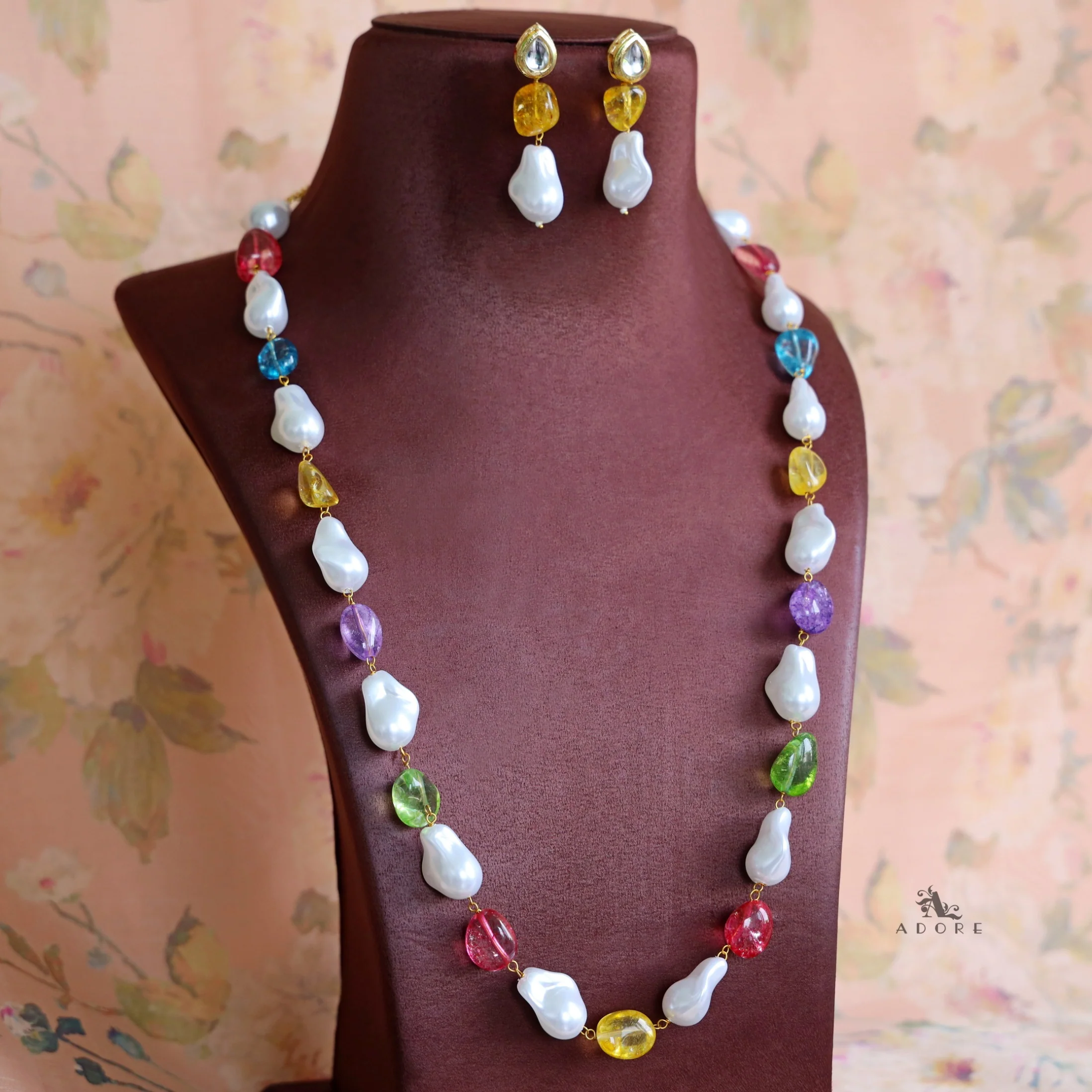 Aganya Baroque Kundan Long Neckpiece with Earring - Image 7