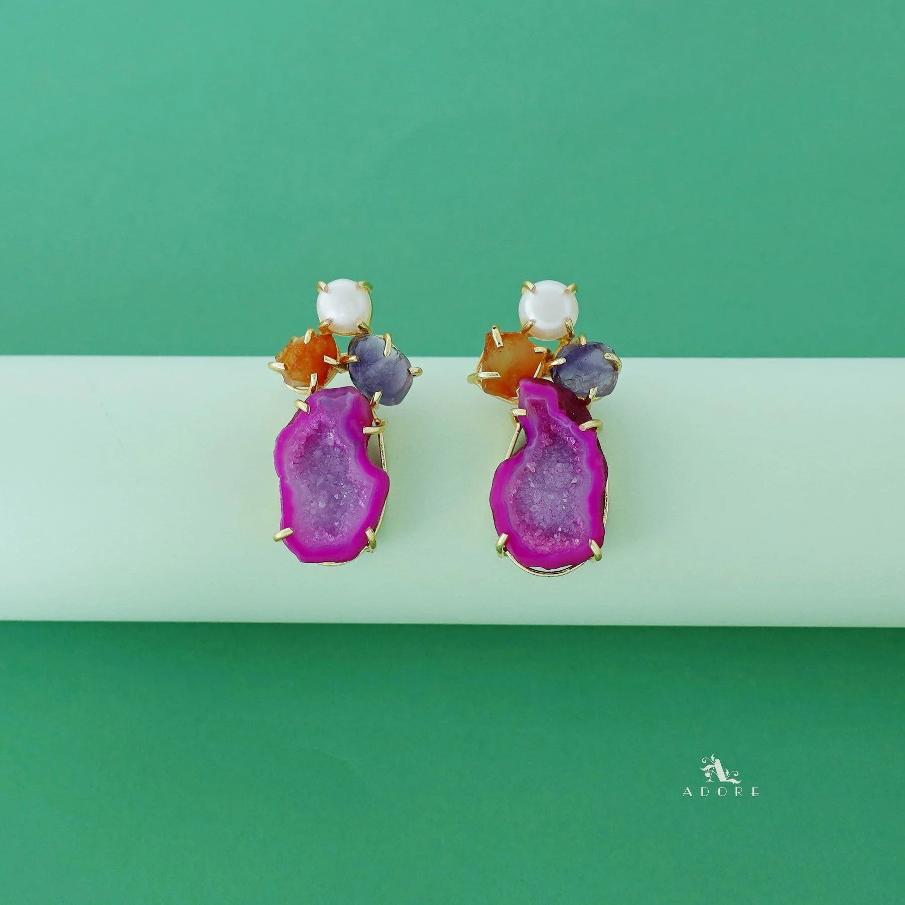 Agate Raw Stone + Pearl Earring - Image 24