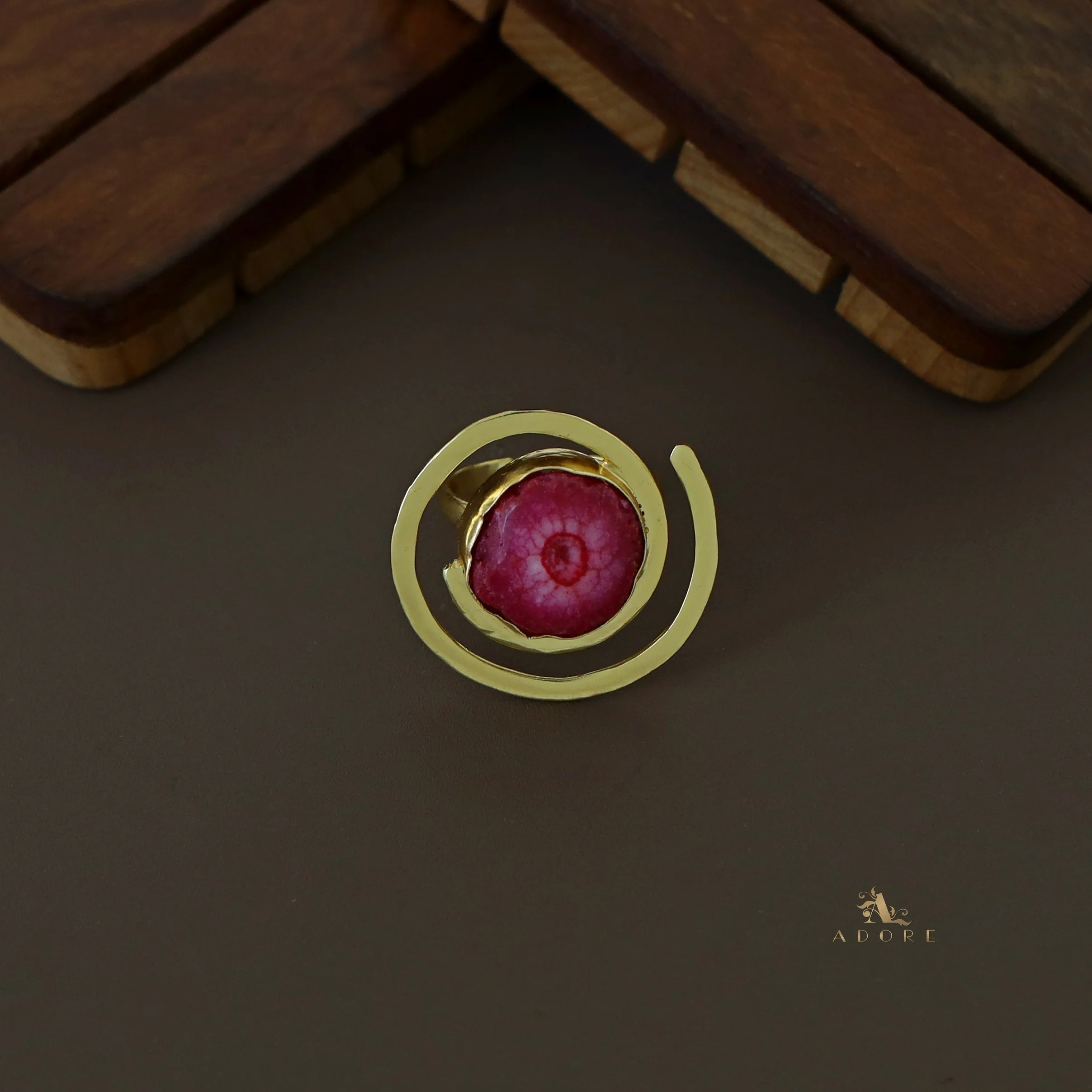 Agate Single Stone Spiral Golden Ring - Image 15
