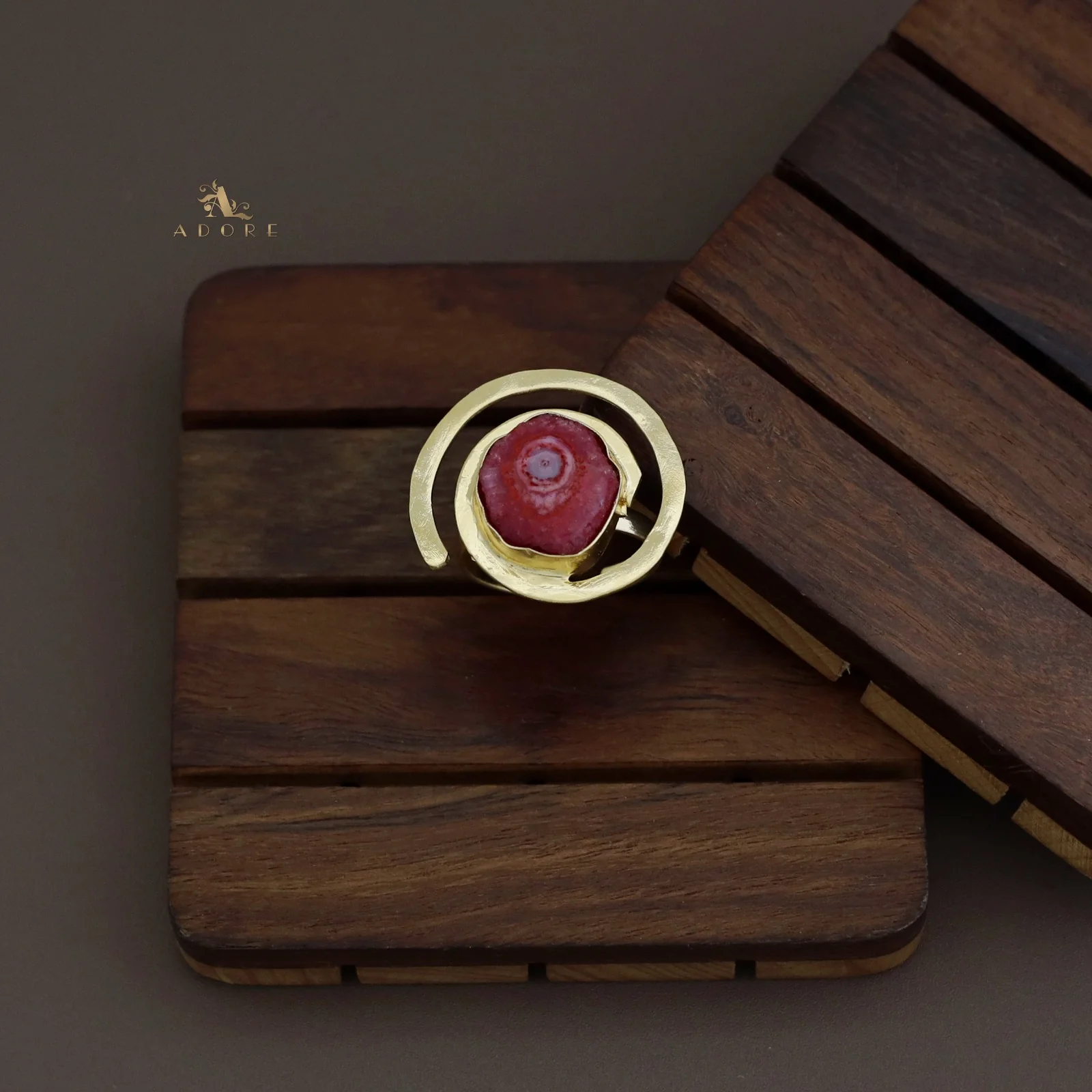 Agate Single Stone Spiral Golden Ring - Image 7