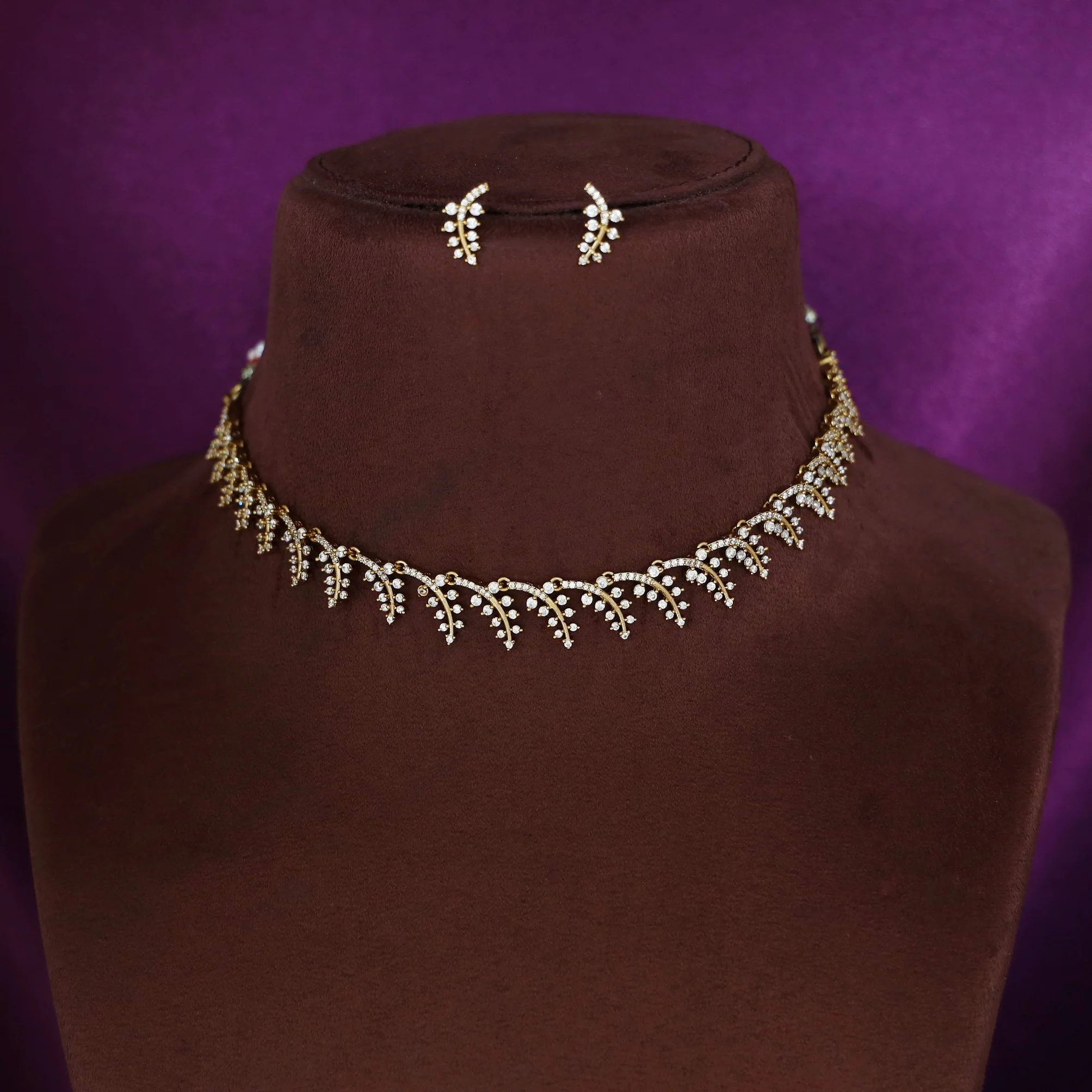 Aheera AD Stone Leafy Short Neckpiece With Stud - Image 2
