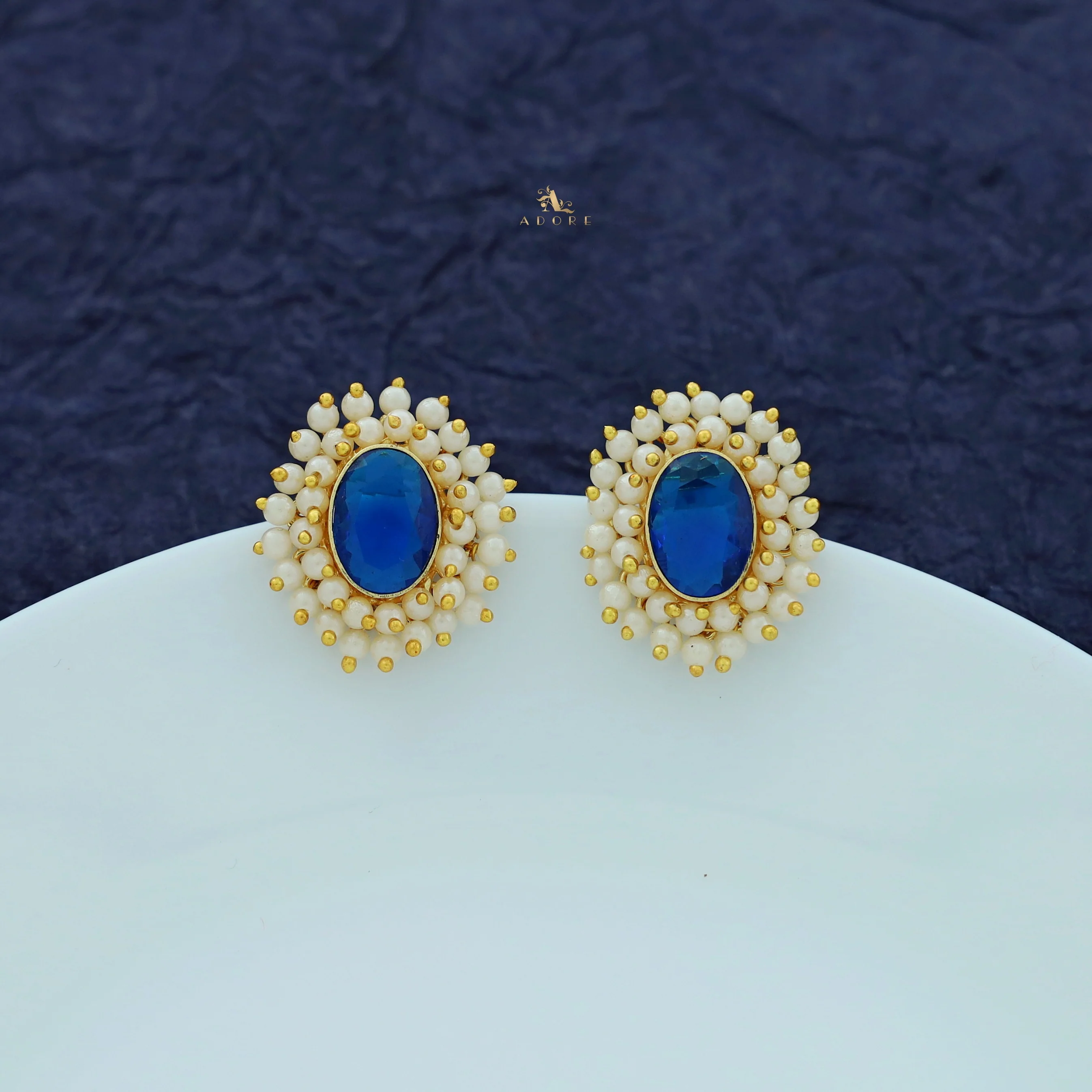Ahelia Glossy Oval Cluster Pearl Earring - Image 27