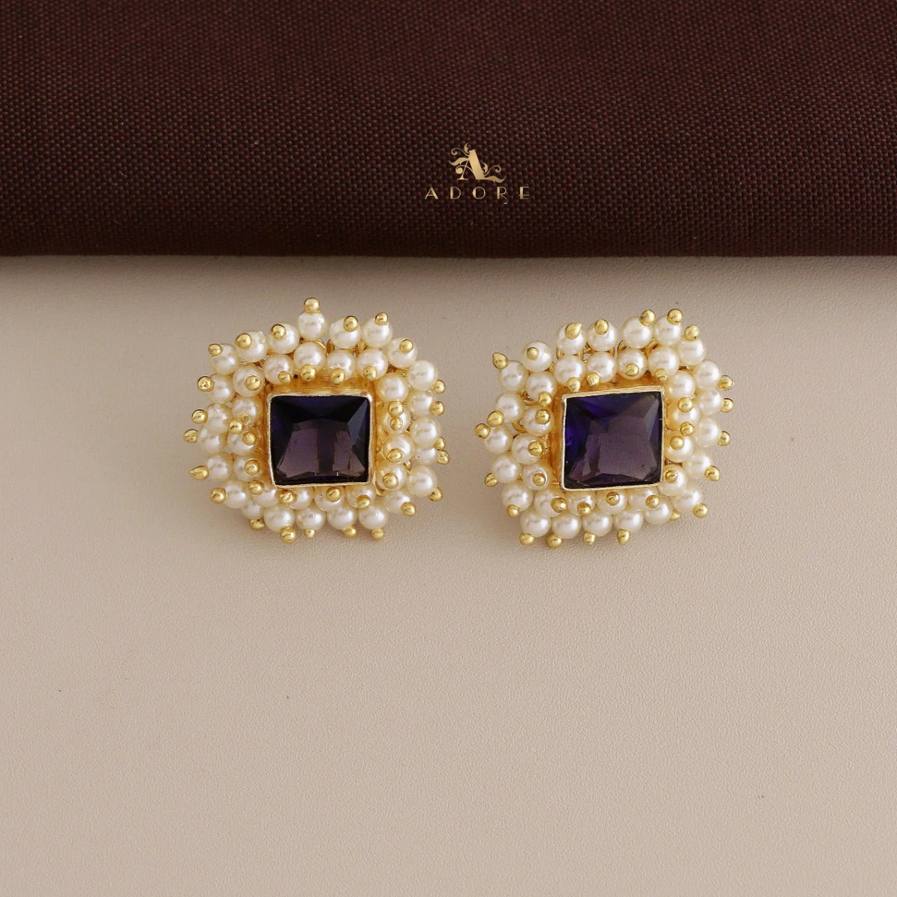 Ahelia Glossy Square Cluster Pearl Earring - Image 3