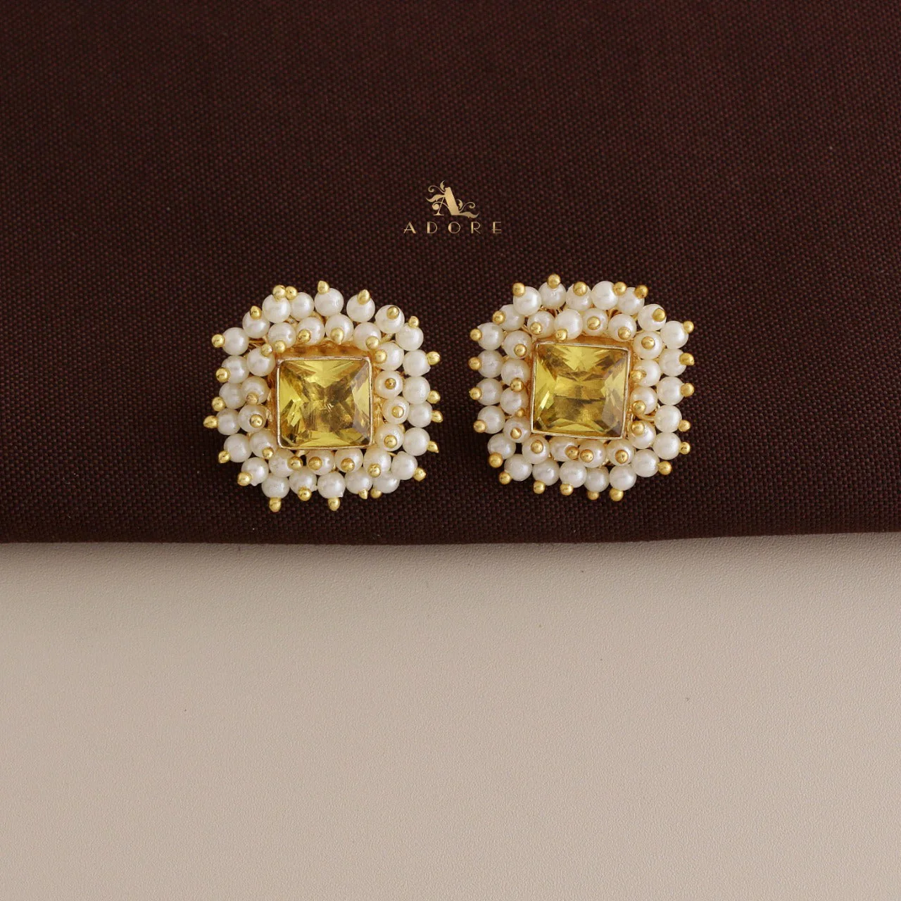 Ahelia Glossy Square Cluster Pearl Earring - Image 7
