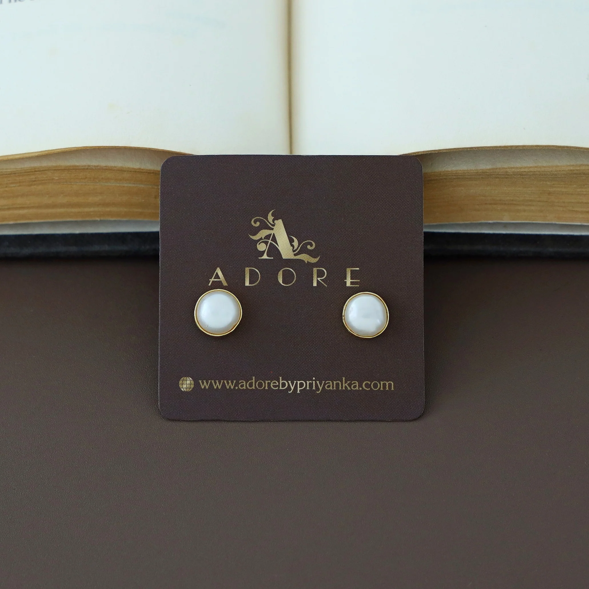 Ahkna Pearl Stud - Image 2
