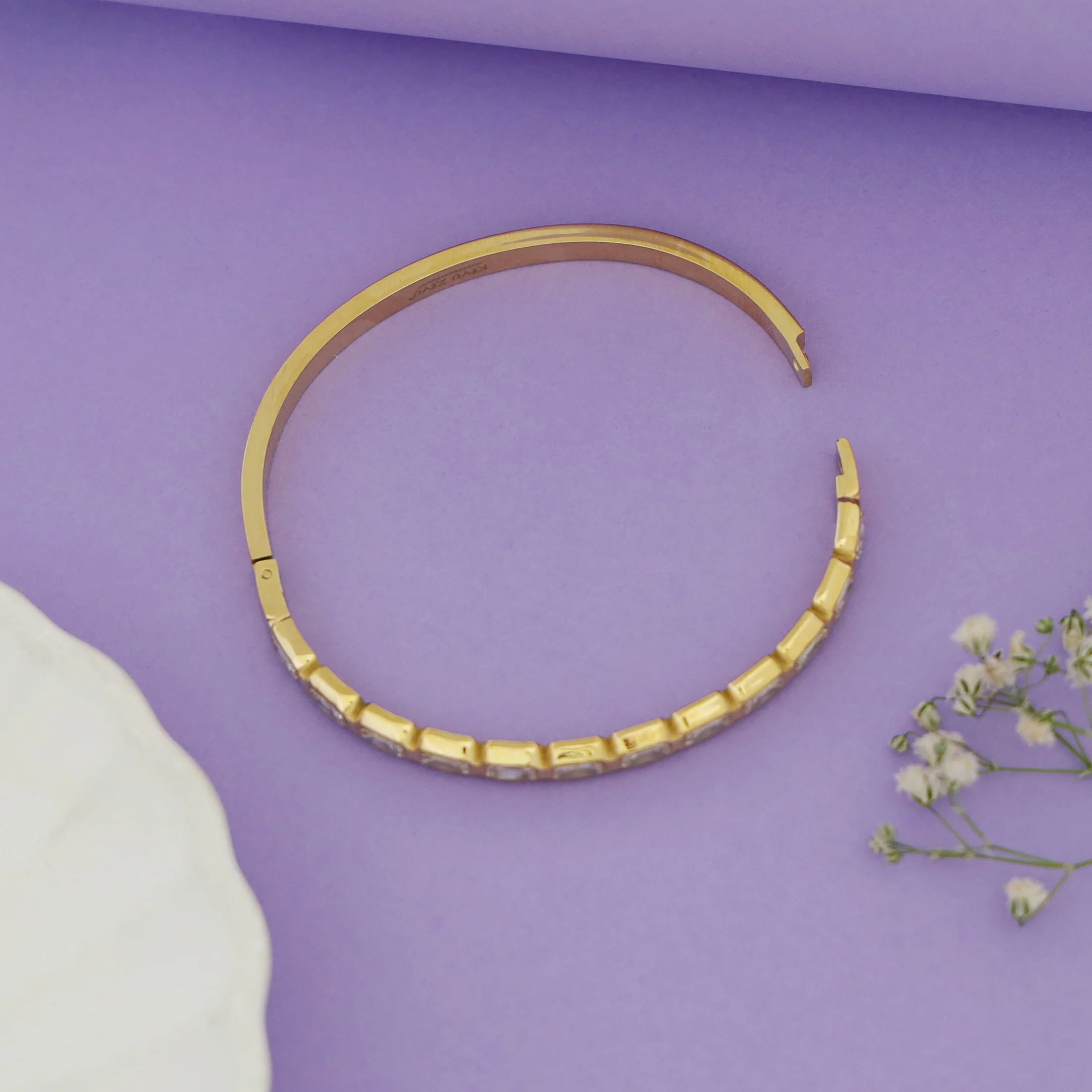 Aila Mini Rectangle Openable Bangle - Image 3