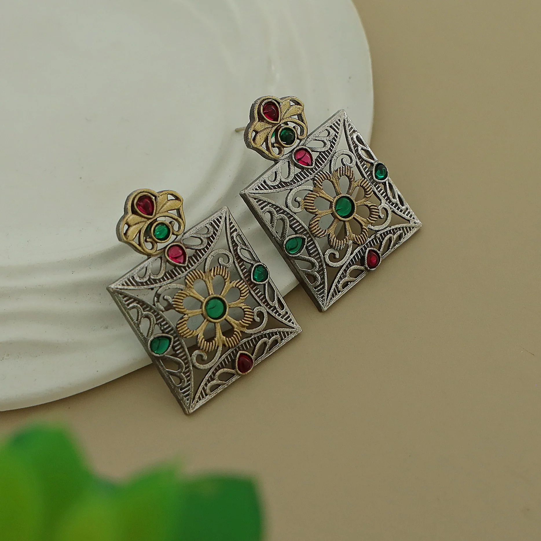 Ailana Dual Tone Square Floral Earring - Image 13