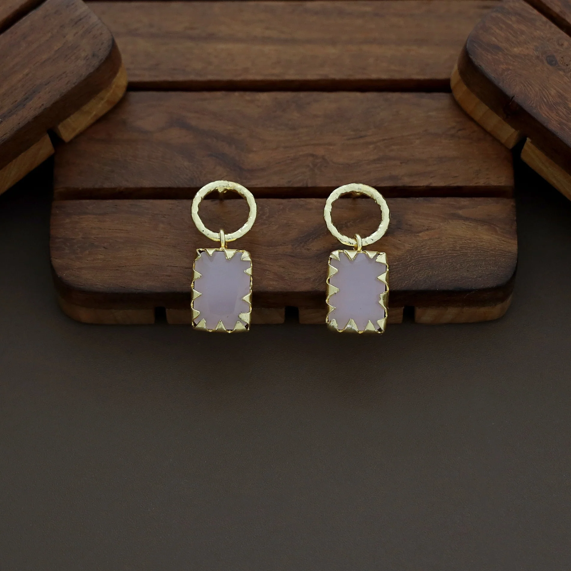 Aira Short Neckpiece/Choker with Stud - Image 5