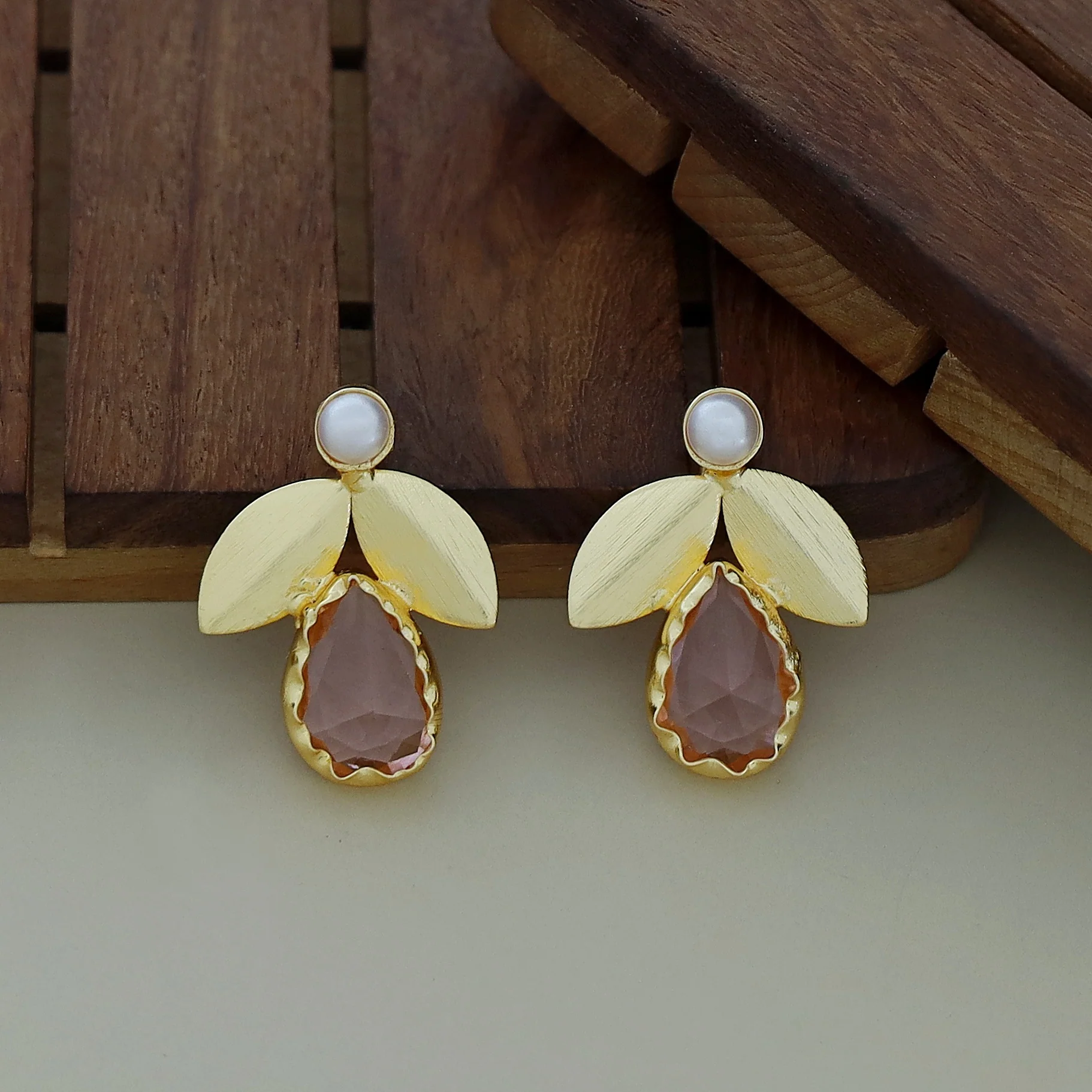 Ajala 2 Fold Leaf Glossy With Pearl Earring - Image 30