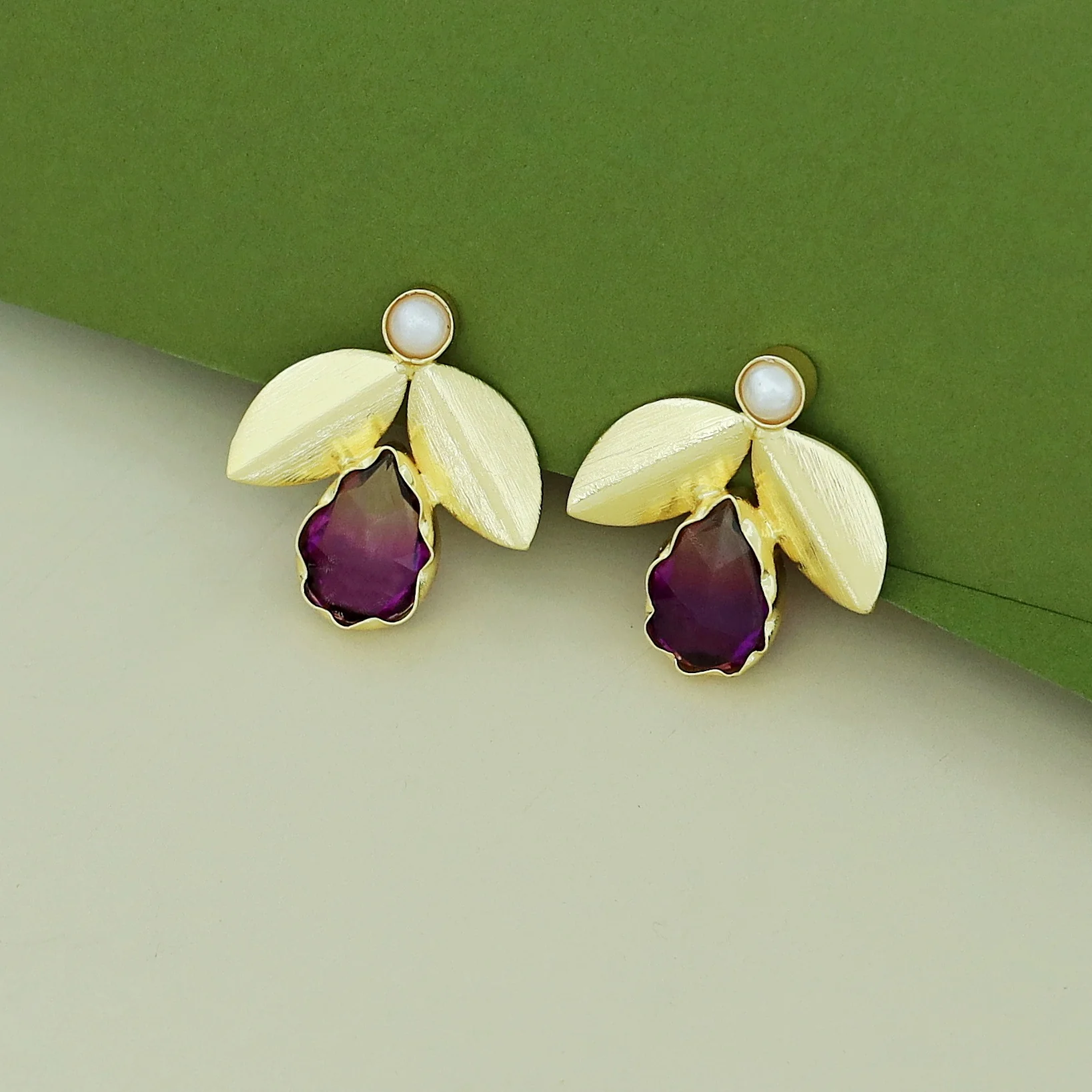 Ajala 2 Fold Leaf Glossy With Pearl Earring - Image 34