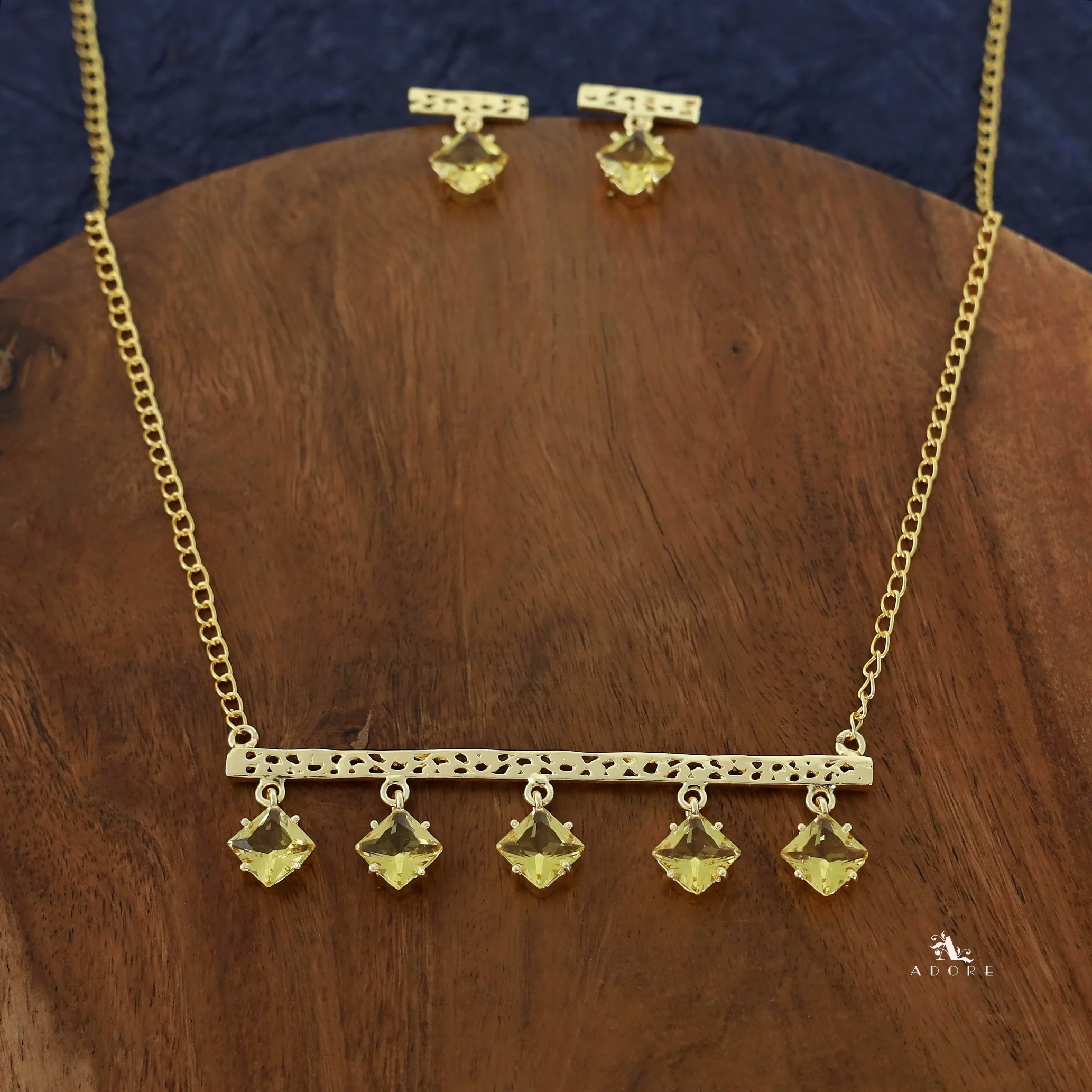 Akanksha Golden Swing Glossy Square Neckpiece With Earring - Image 3
