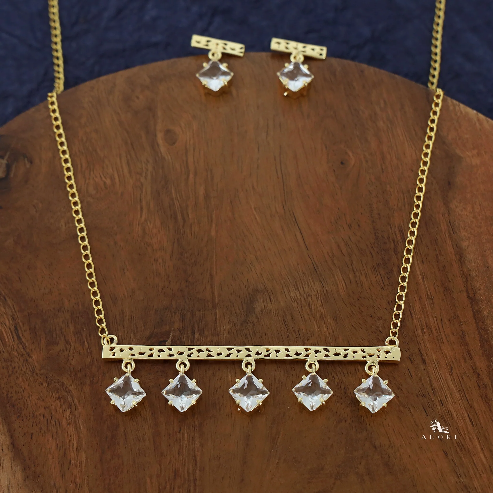 Akanksha Golden Swing Glossy Square Neckpiece With Earring - Image 7