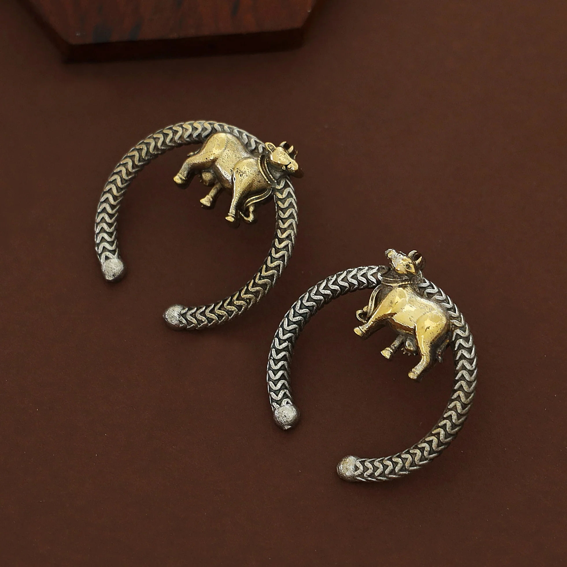 Akruthy Open Circle Dual Tone Nandi Earring - Image 3