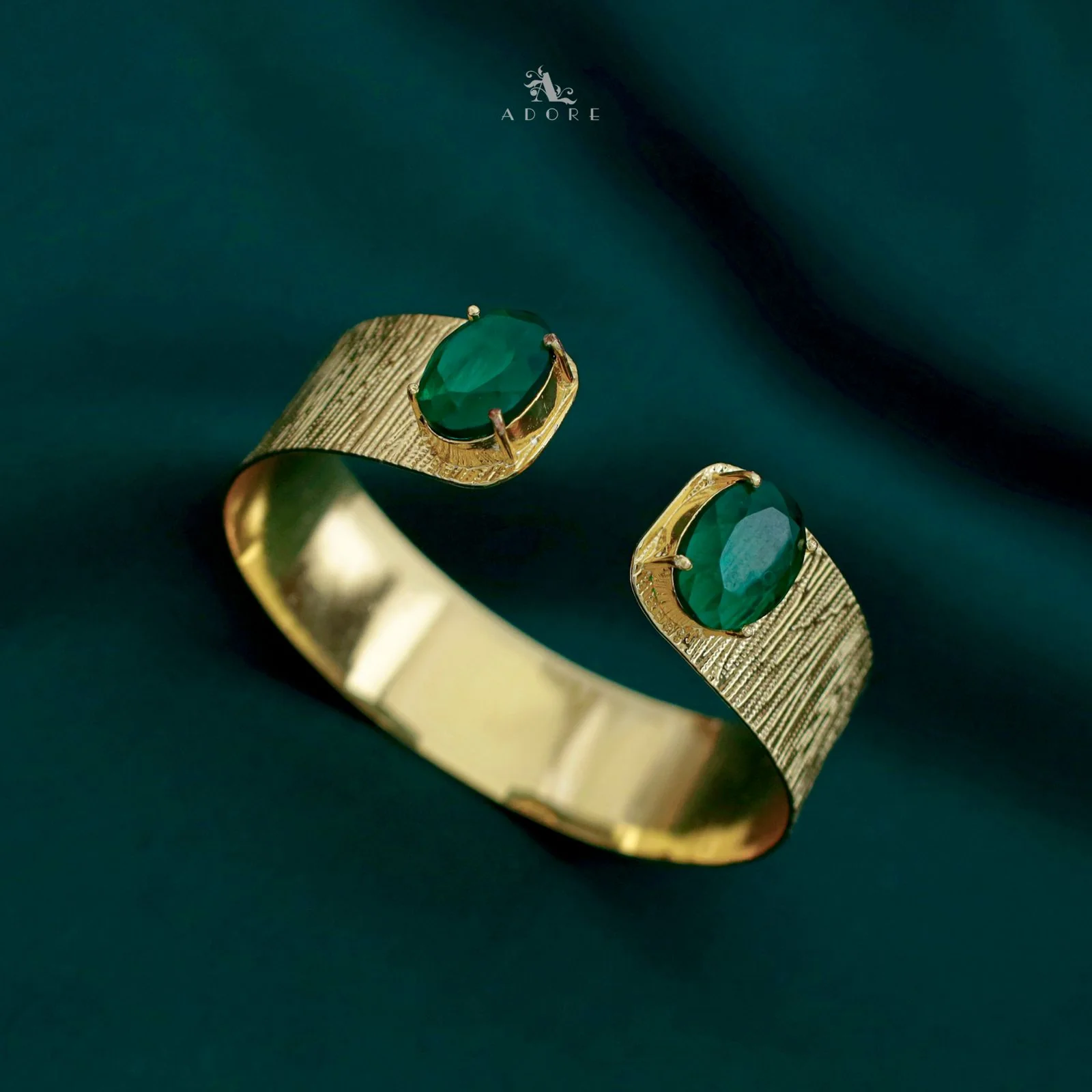 Akshi Textured Golden Claw Dual Oval Glossy Bangle - Image 6