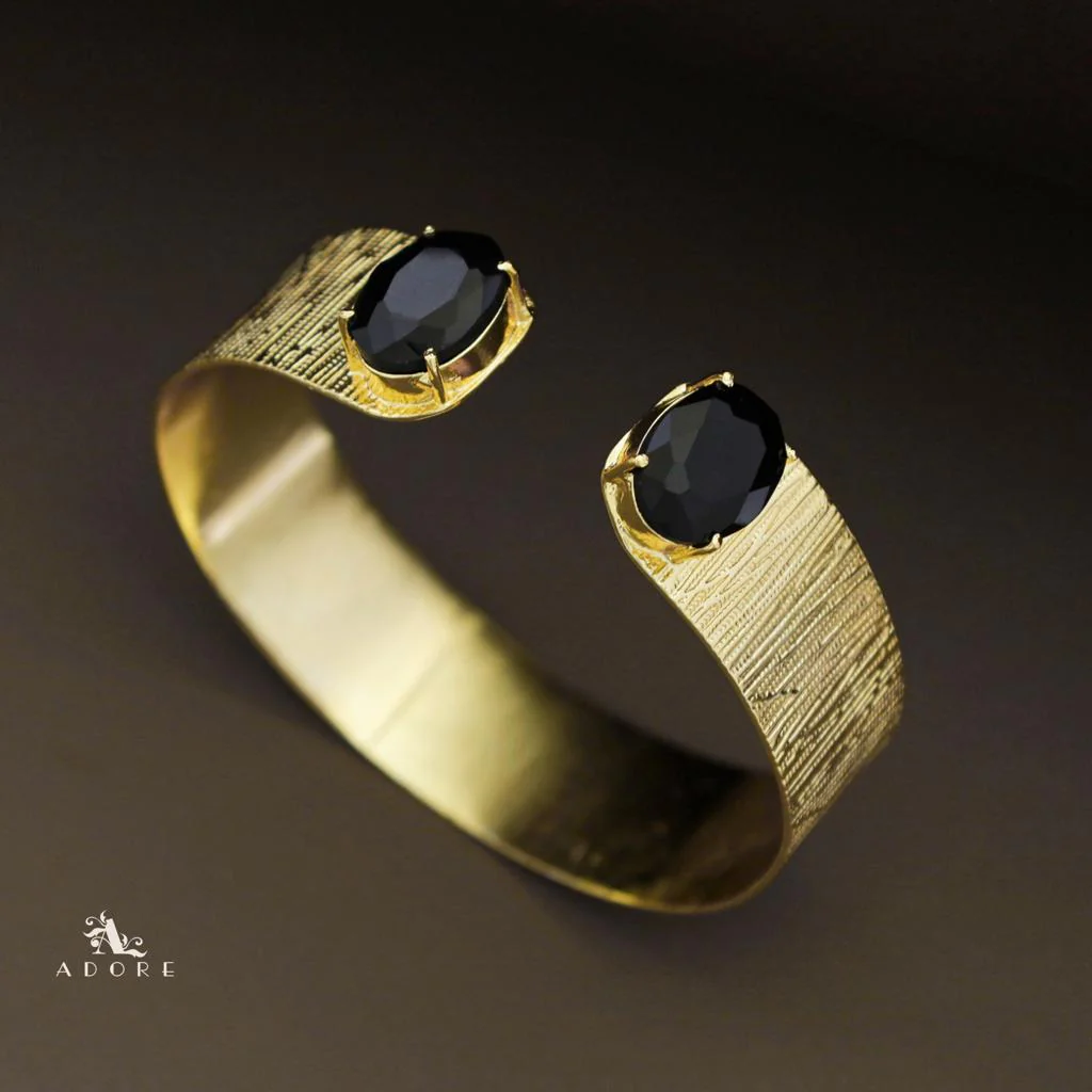 Akshi Textured Golden Claw Dual Oval Glossy Bangle - Image 9
