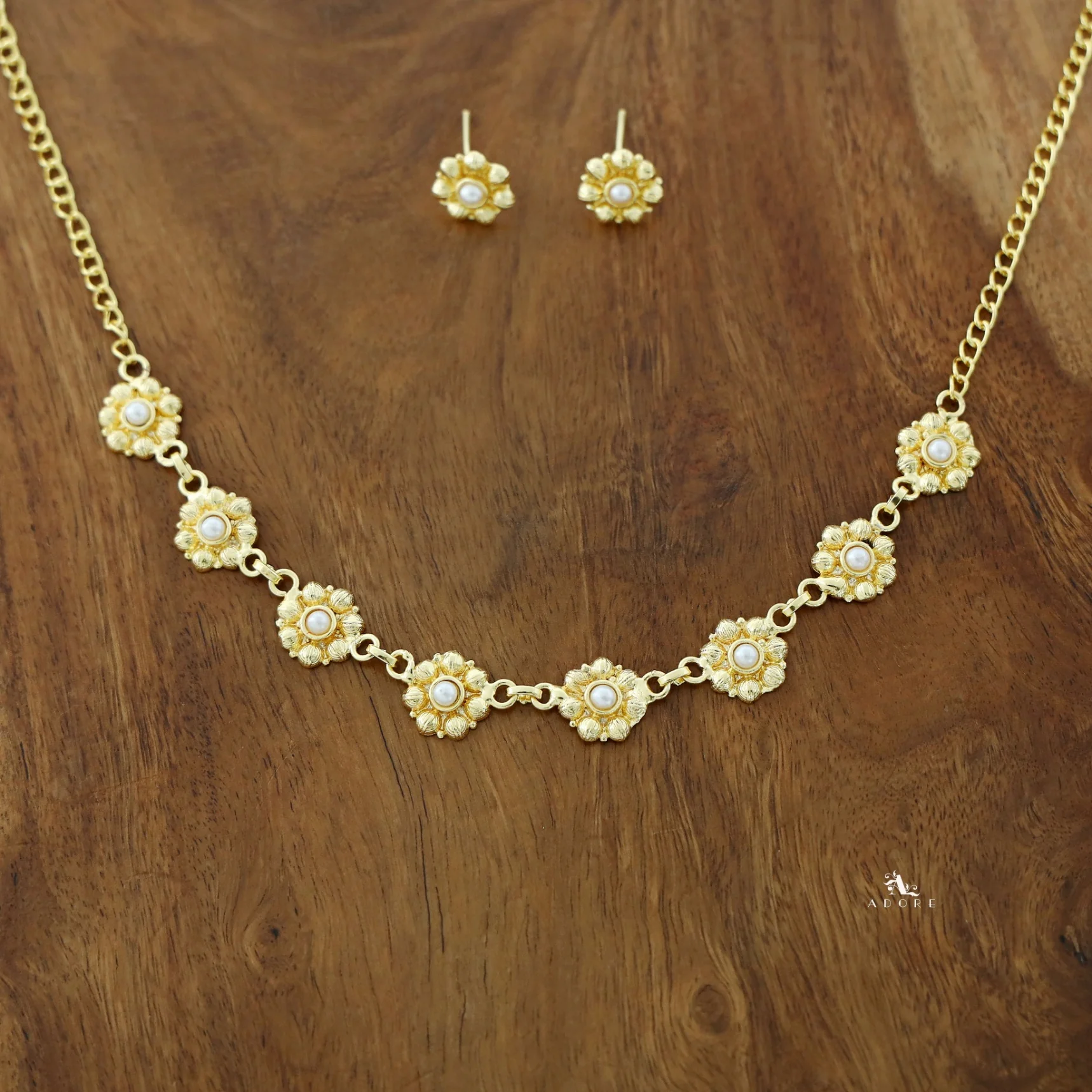 Akshya Golden Flower Glossy Neckpiece With Stud - Image 3