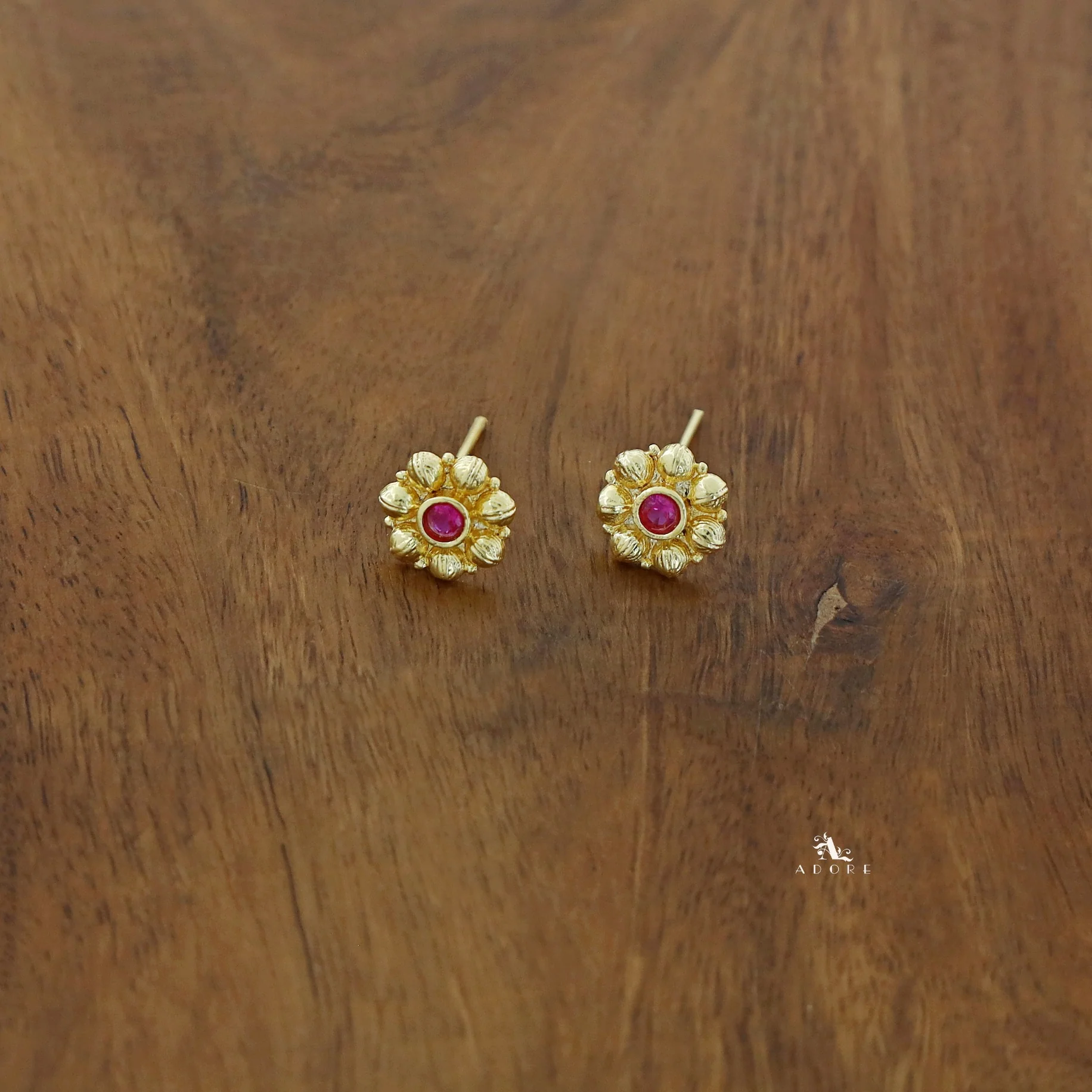 Akshya Golden Flower Glossy Neckpiece With Stud - Image 6