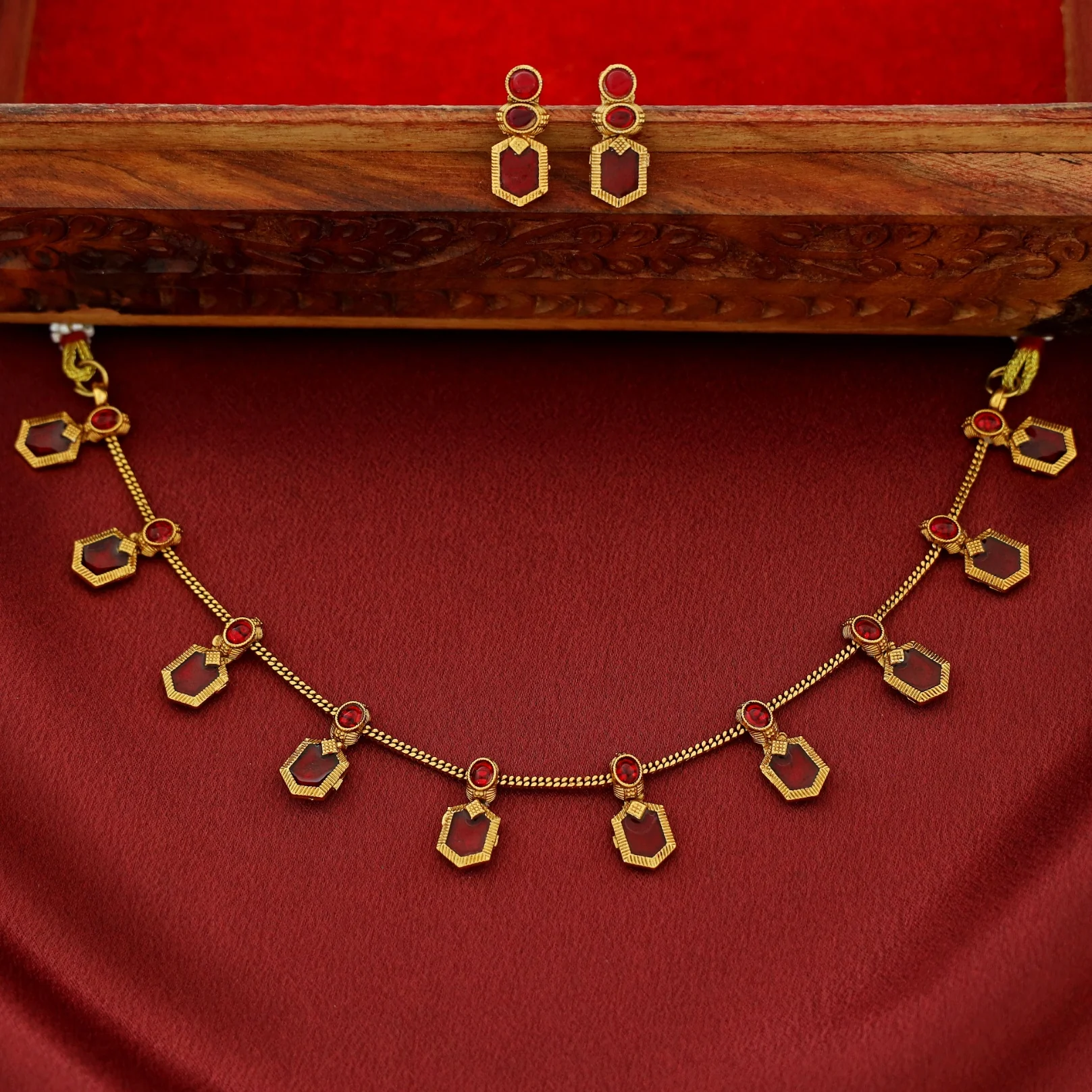 Alaka Golden Enamel Short Neckpiece With Earring - Image 3