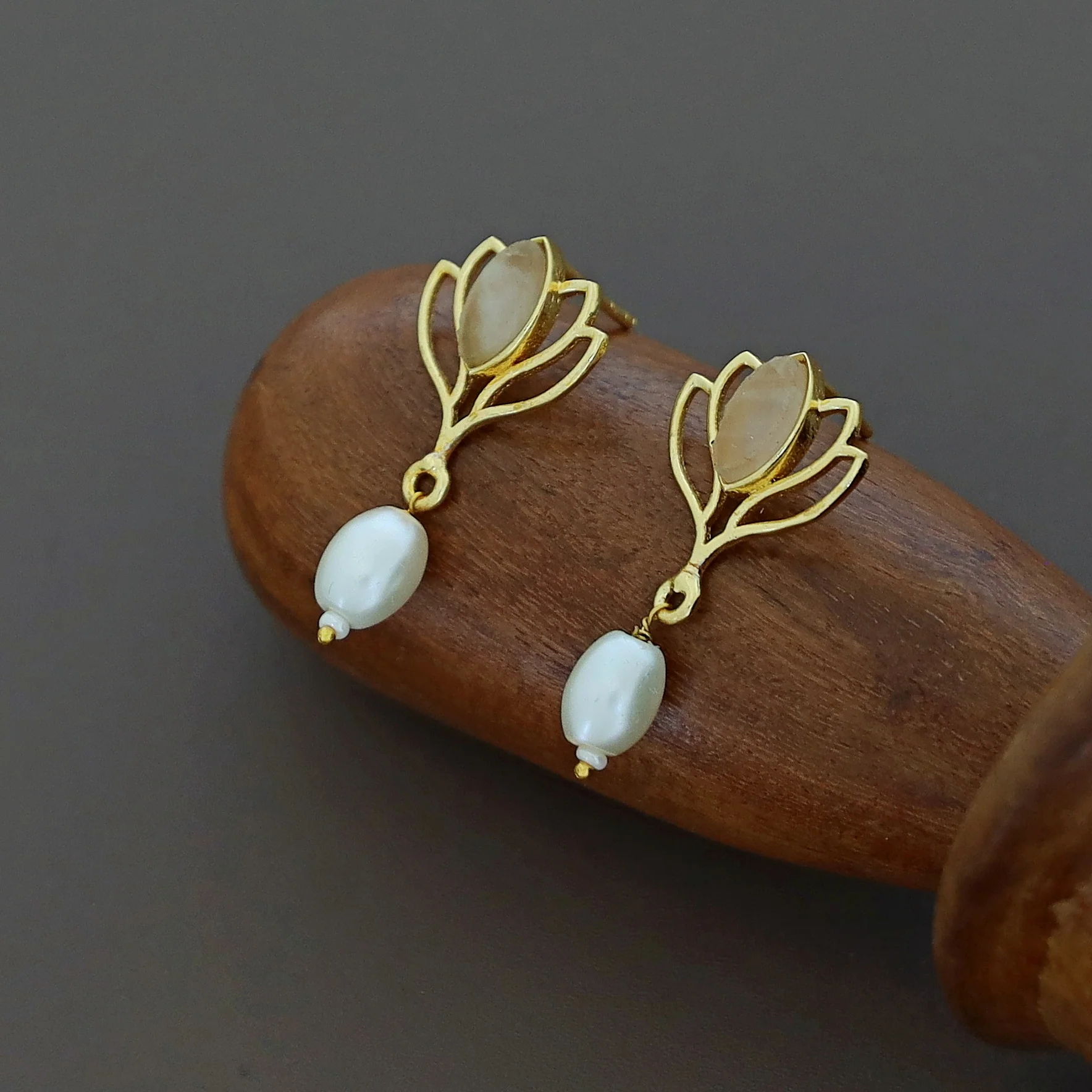 Golden Lotus Glossy + Raw Stone Pearl Earring - Image 8