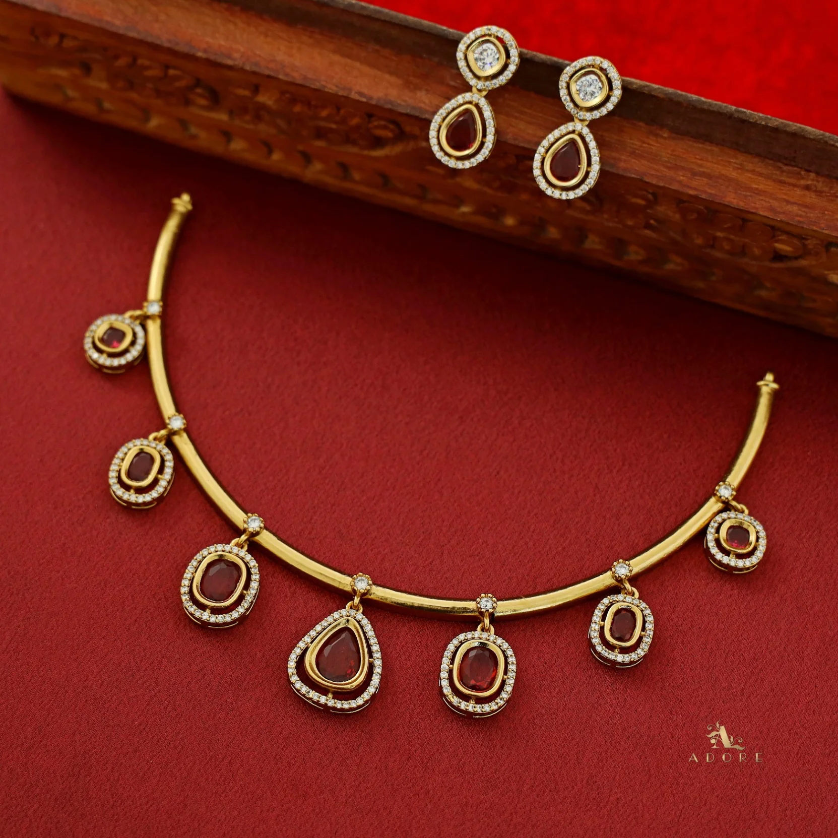 Alakananda Polki Kundan Stiff Short Neckpiece With Earring - Image 10