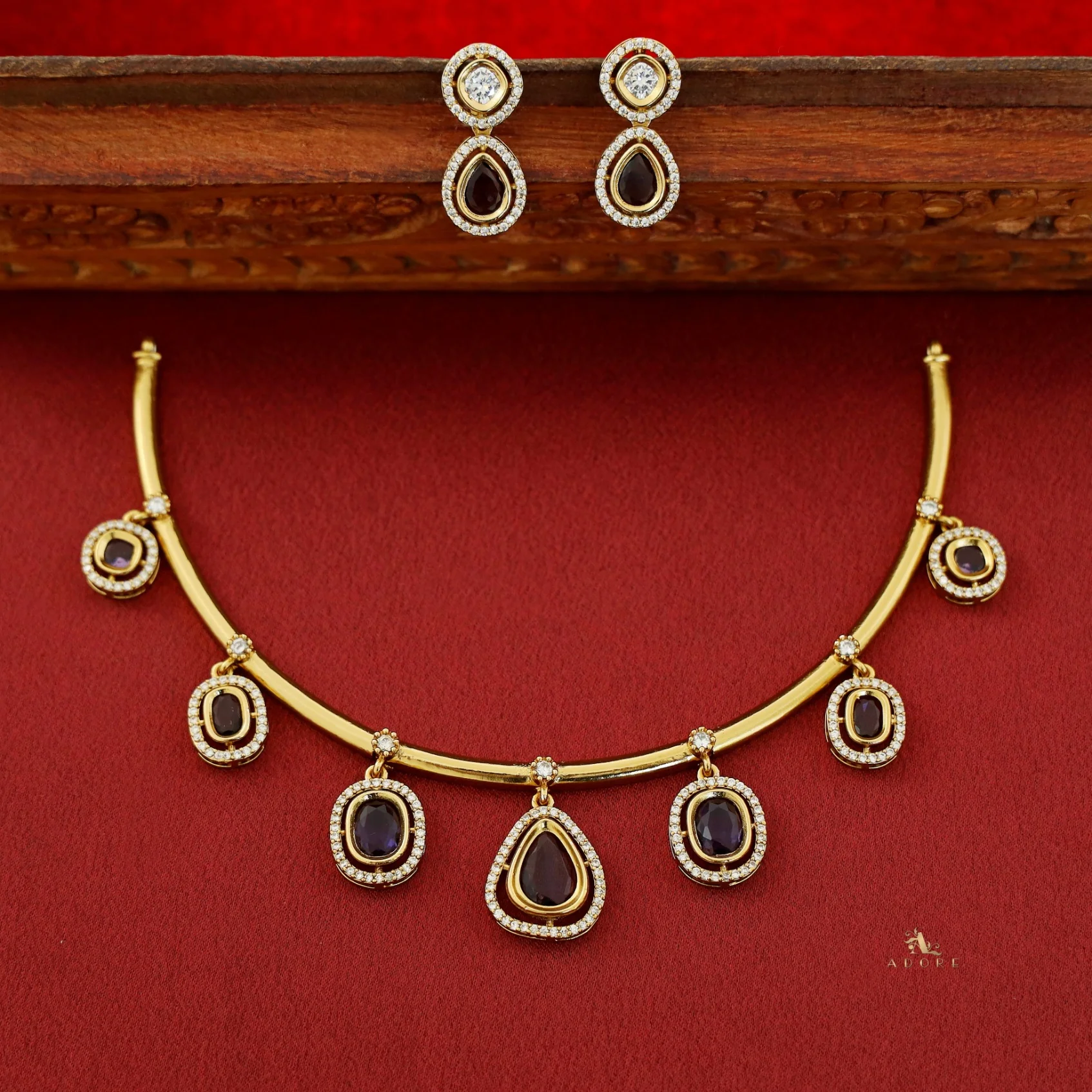 Alakananda Polki Kundan Stiff Short Neckpiece With Earring - Image 3
