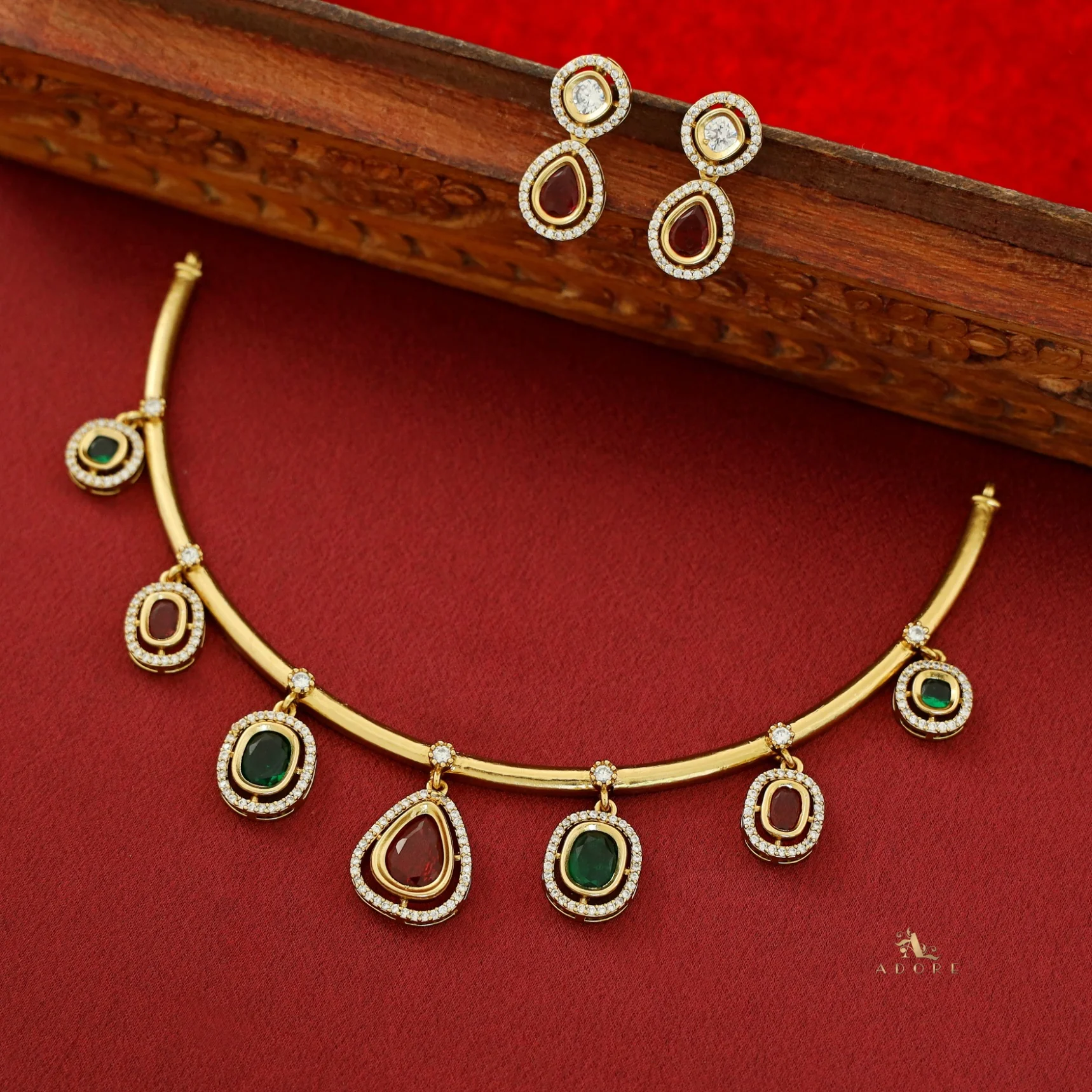 Alakananda Polki Kundan Stiff Short Neckpiece With Earring - Image 5