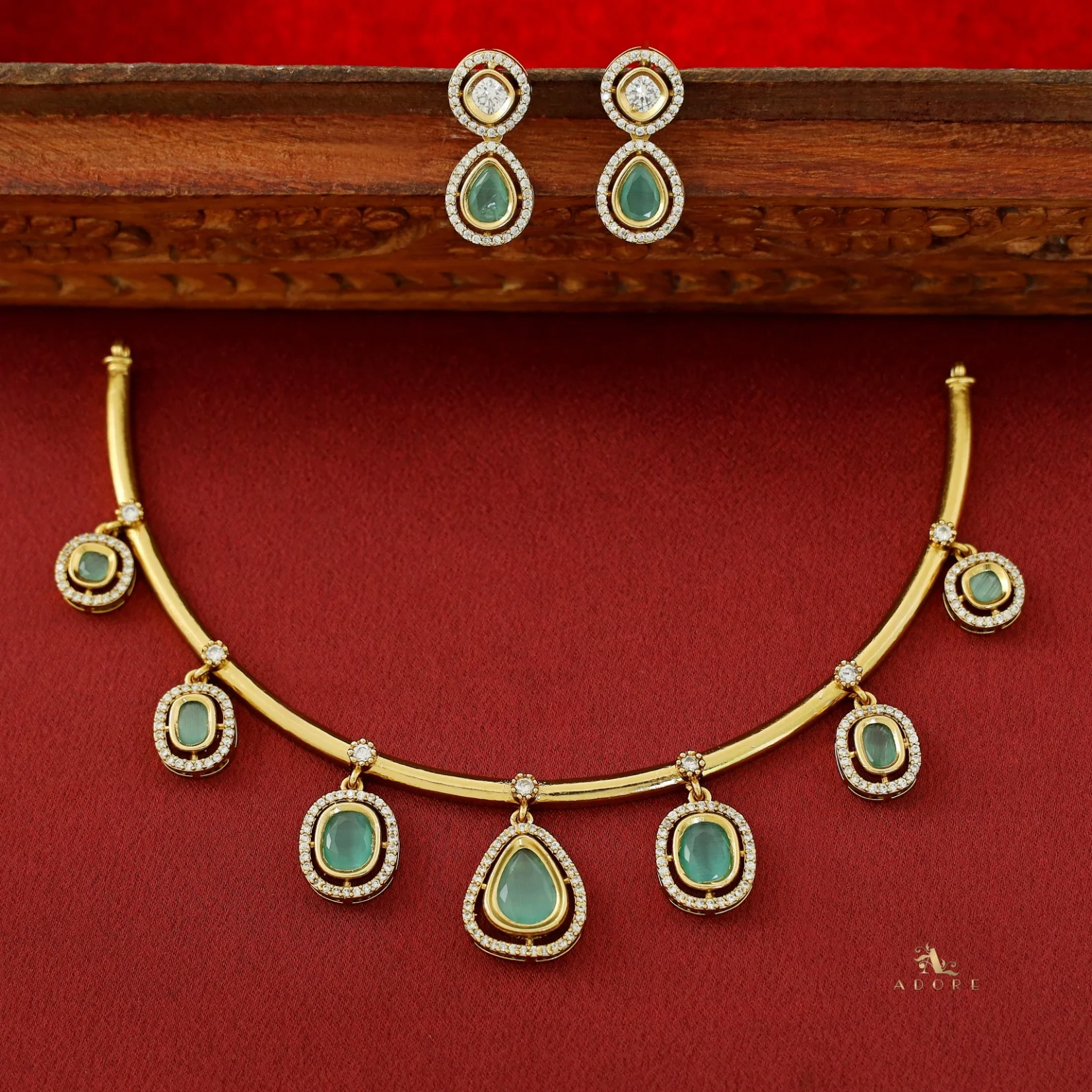 Alakananda Polki Kundan Stiff Short Neckpiece With Earring - Image 8