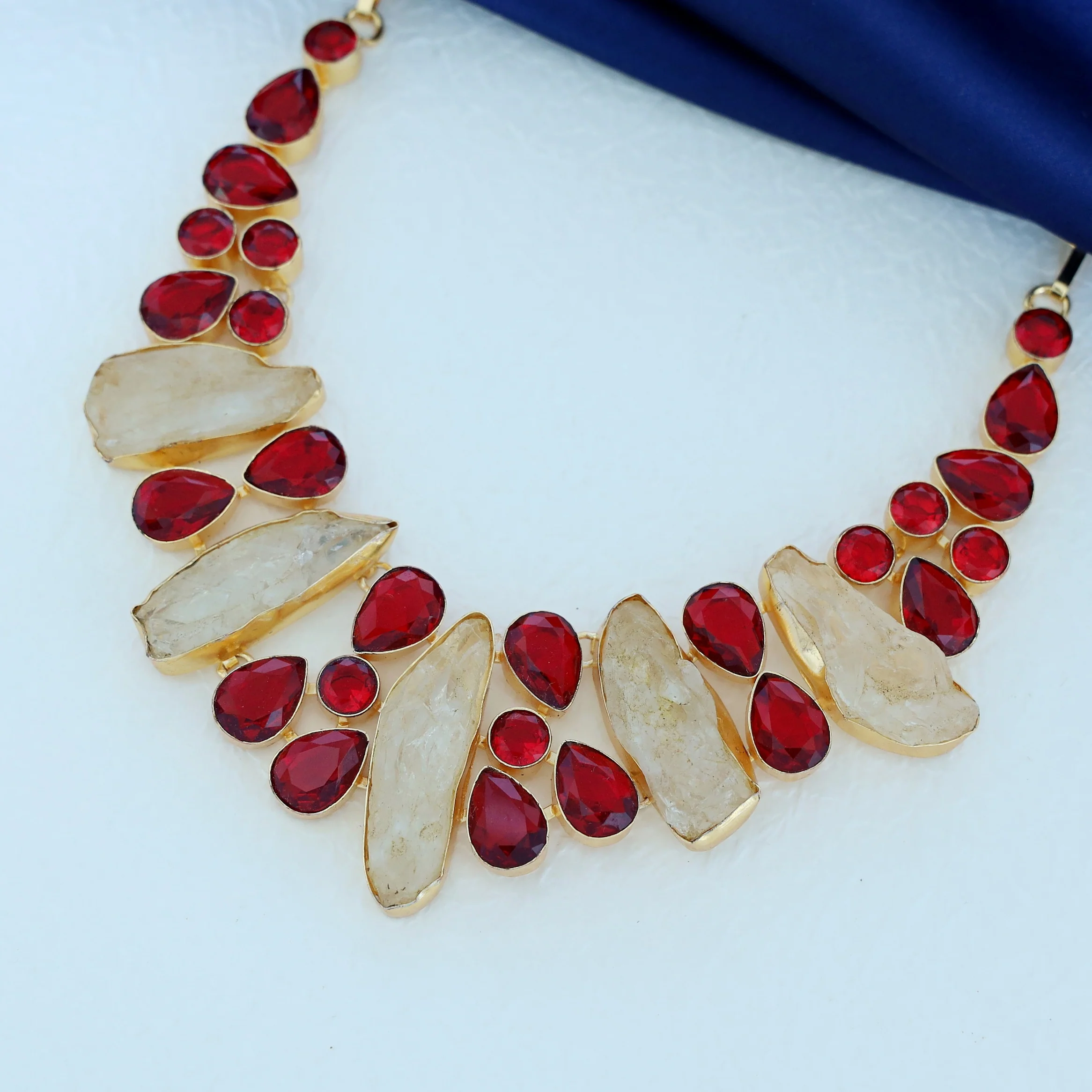 Alanis Neckpiece - Image 2