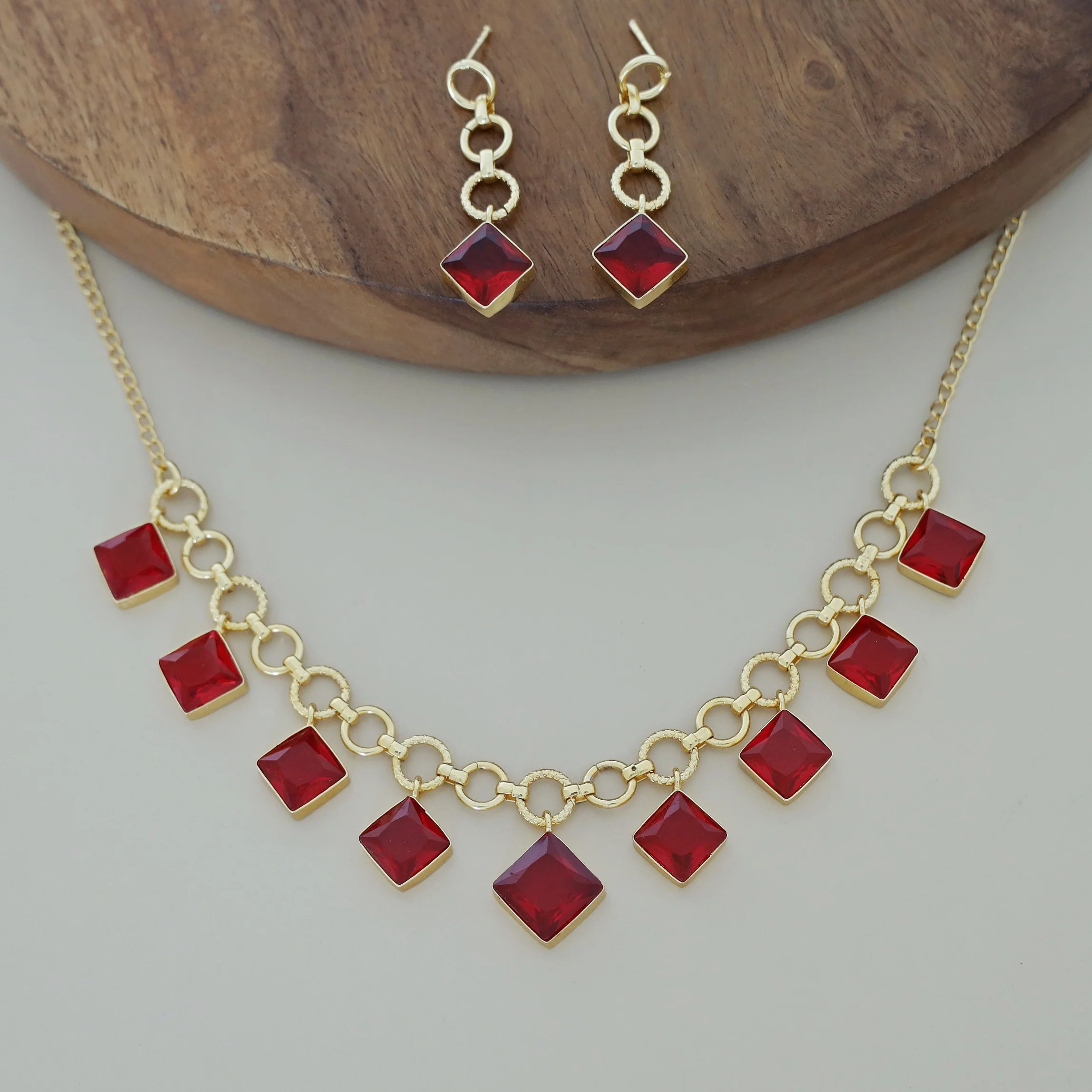 Alasca Golden Circle And Diamond Glossy Neckpiece With Earring - Image 3