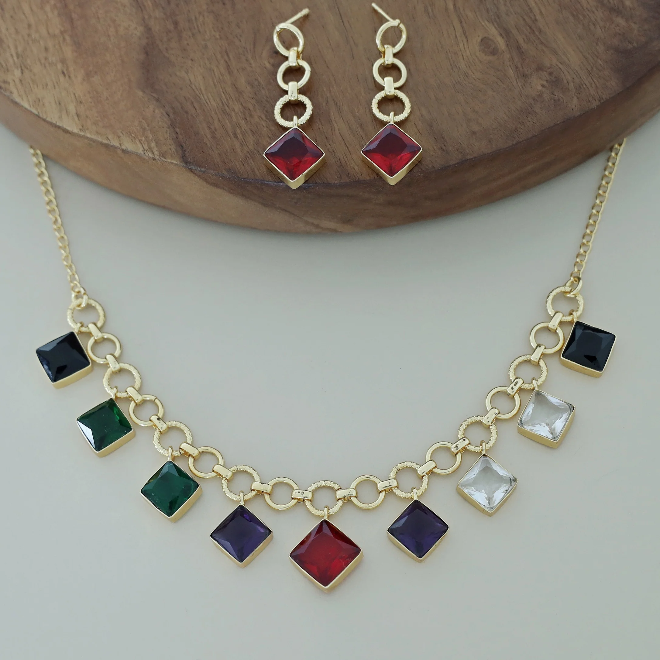 Alasca Golden Circle And Diamond Glossy Neckpiece With Earring - Image 9